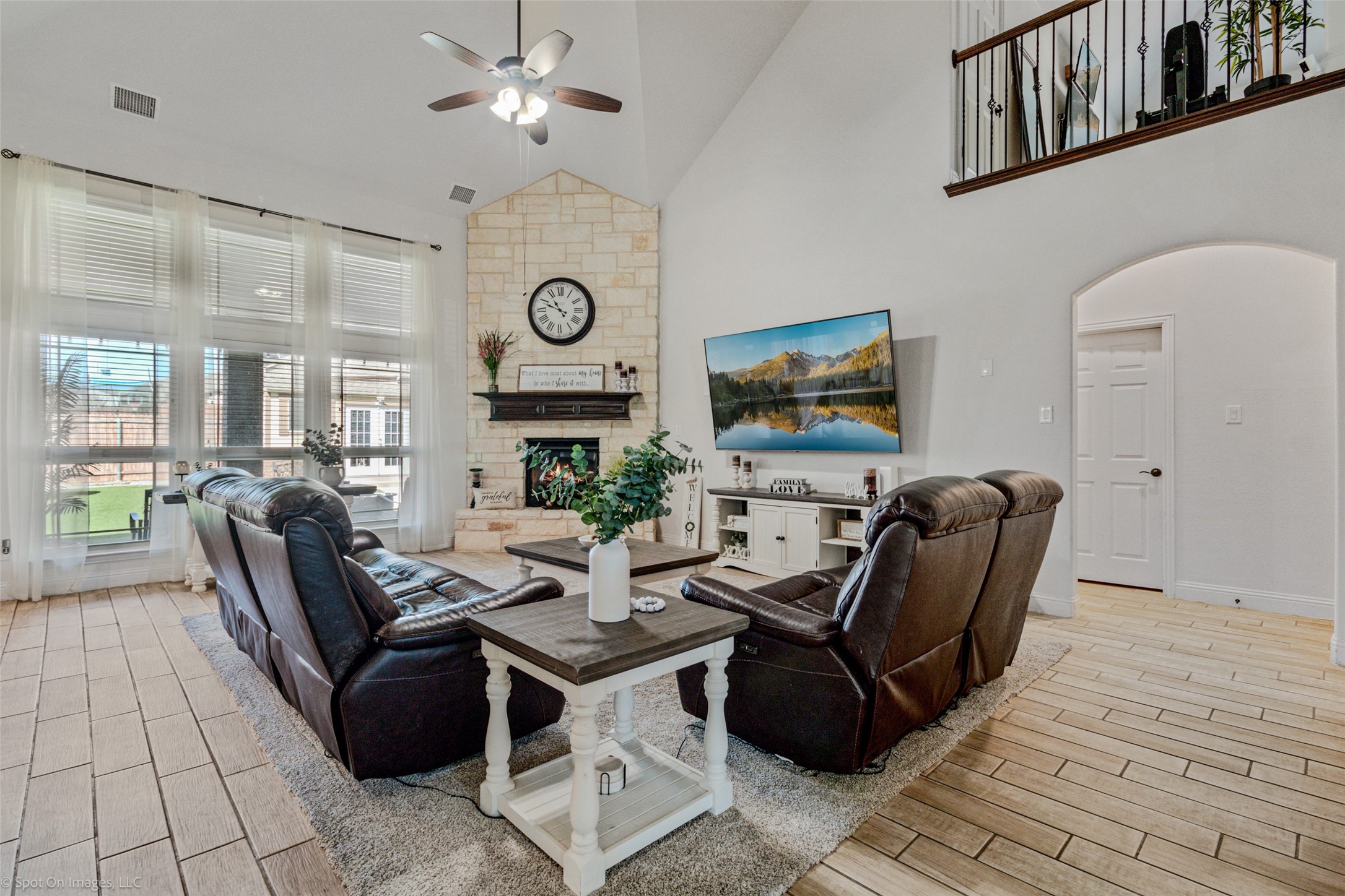 6025 Pine River Lane