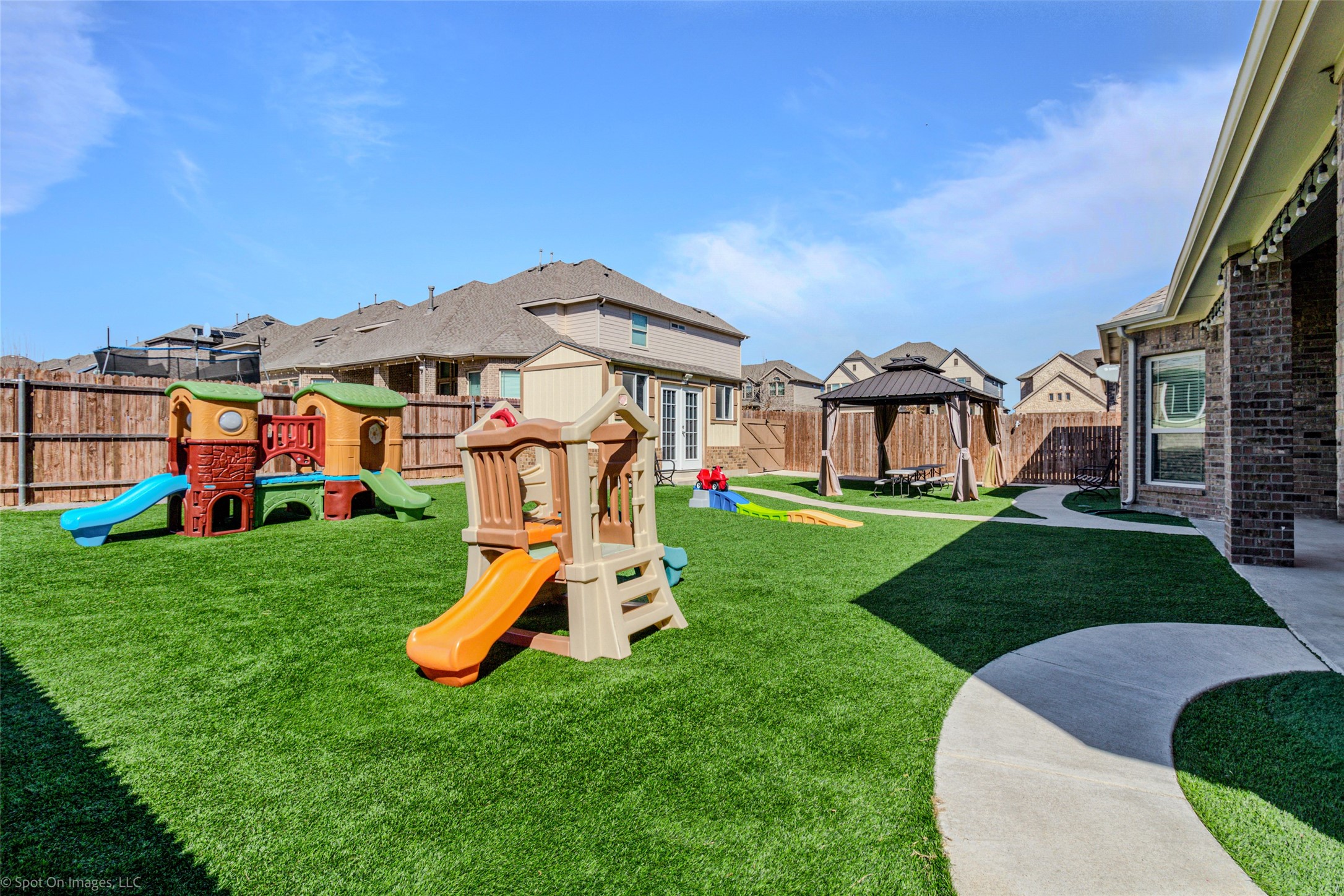 6025 Pine River Lane