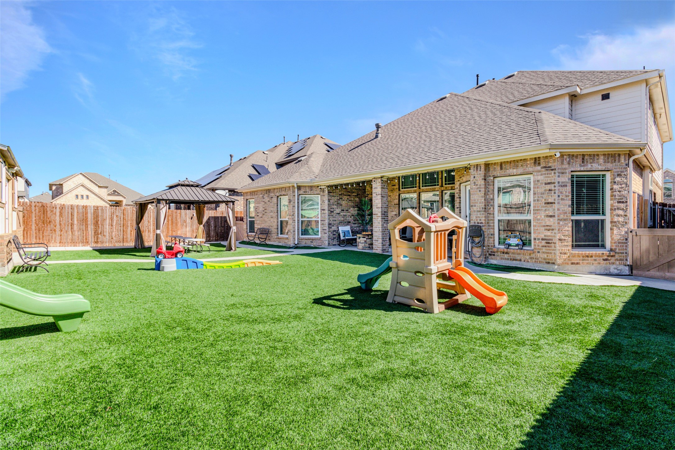 6025 Pine River Lane