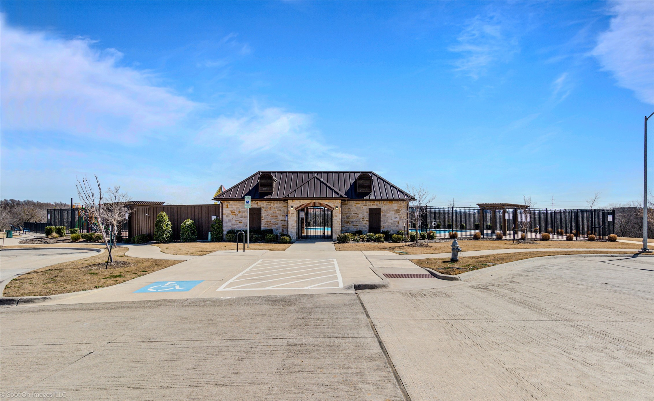 6025 Pine River Lane
