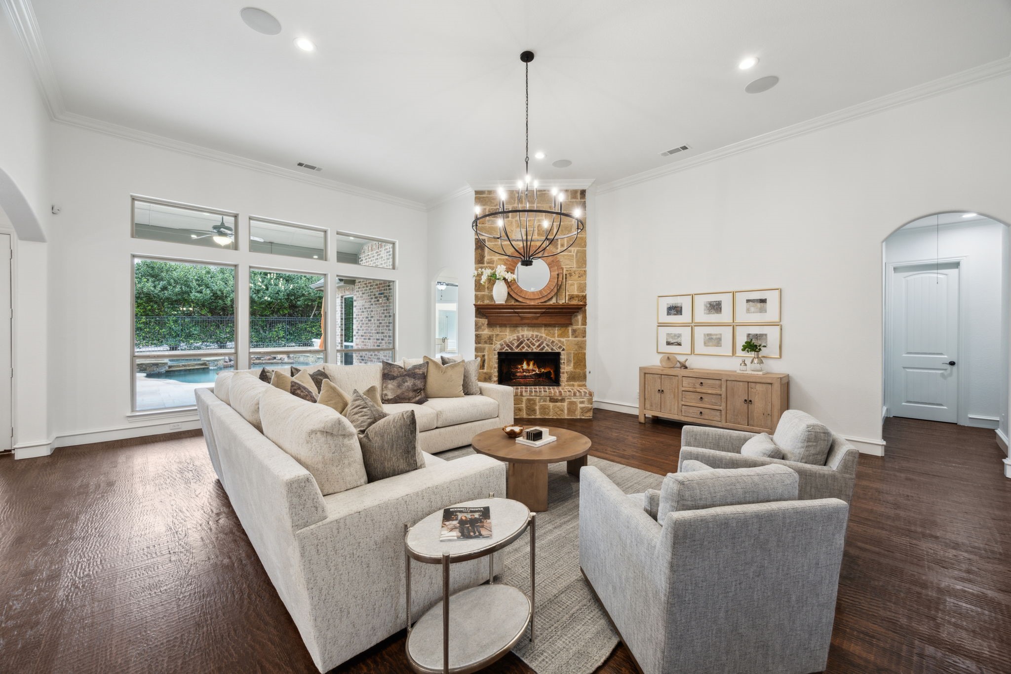 2460 Sunny Knoll Circle