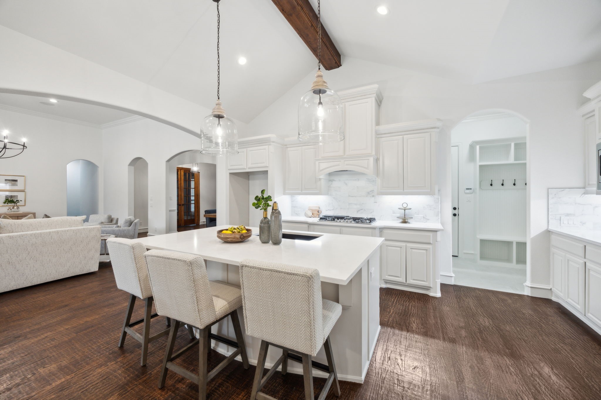 2460 Sunny Knoll Circle