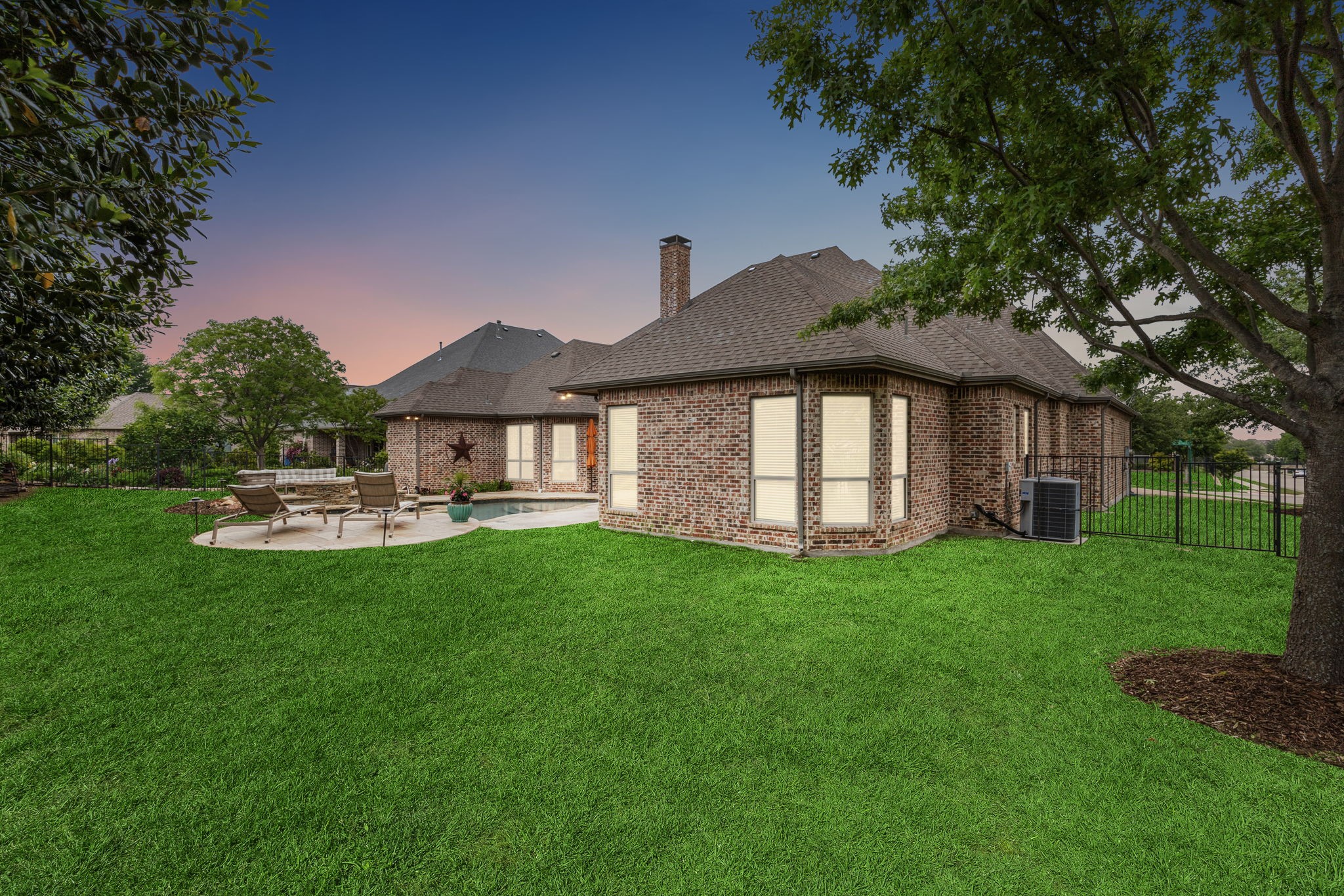 2460 Sunny Knoll Circle