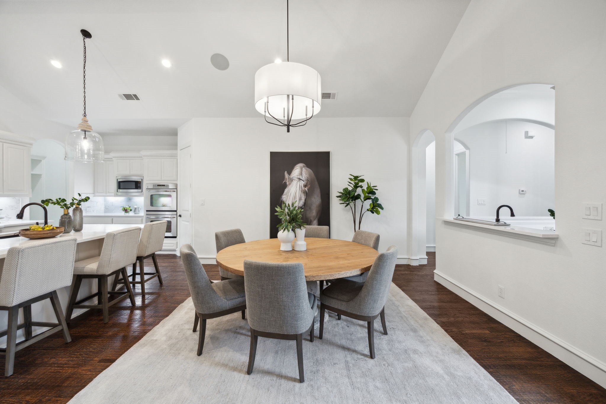 2460 Sunny Knoll Circle