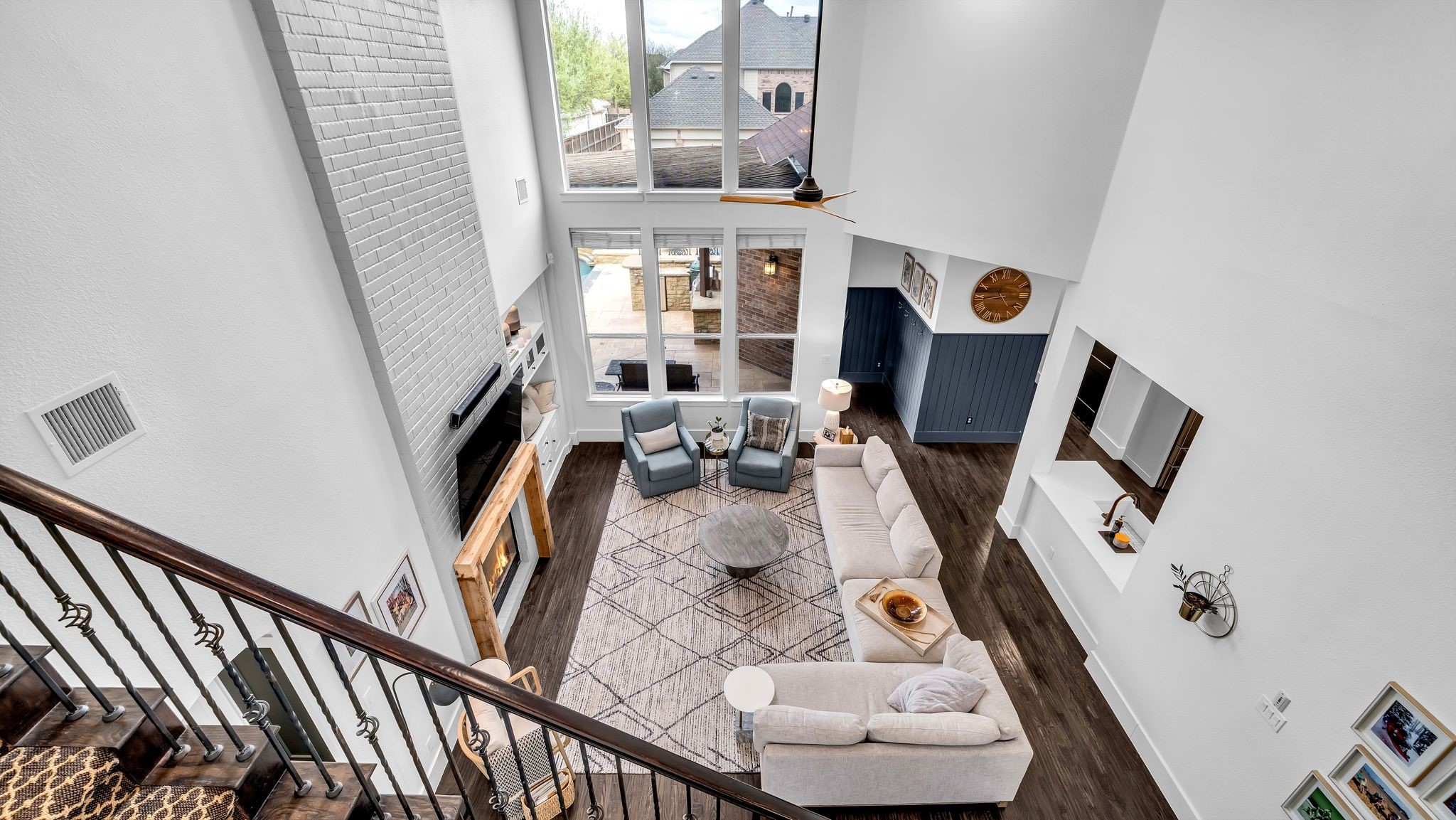 9816 Buckhorn Drive