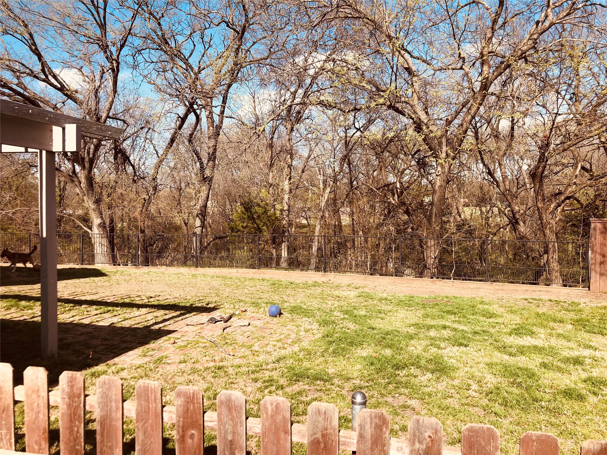812 Rivergrove Road