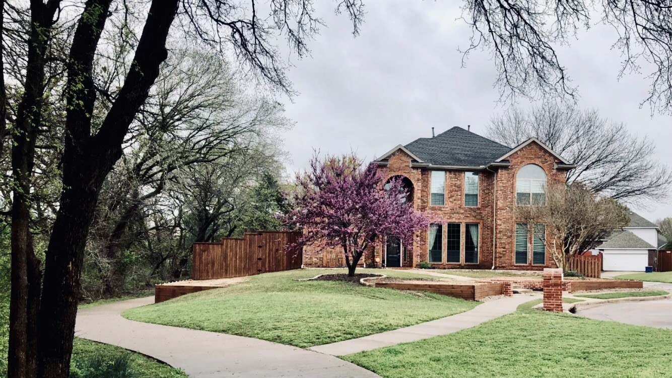 812 Rivergrove Road