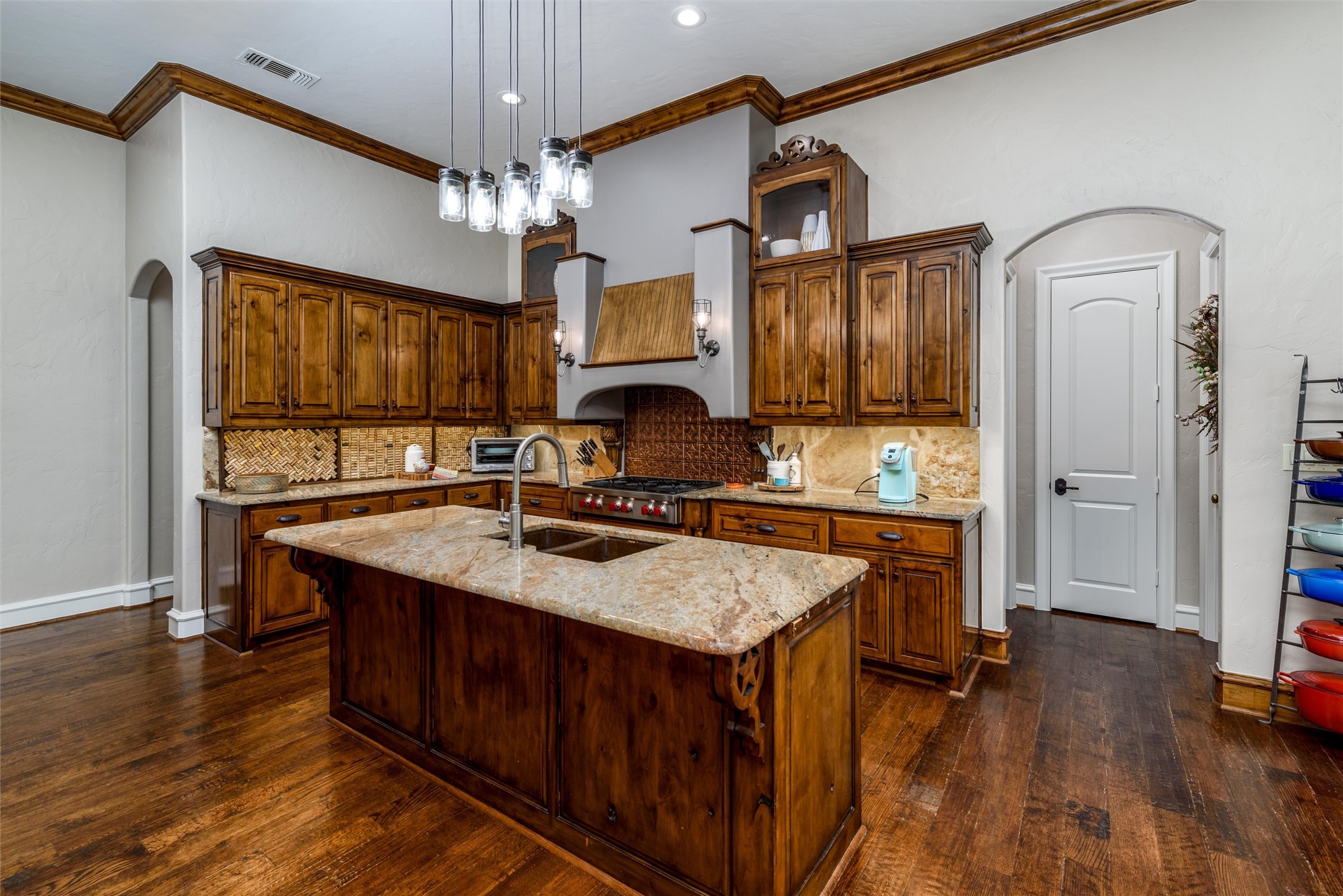 9095 County Road 128