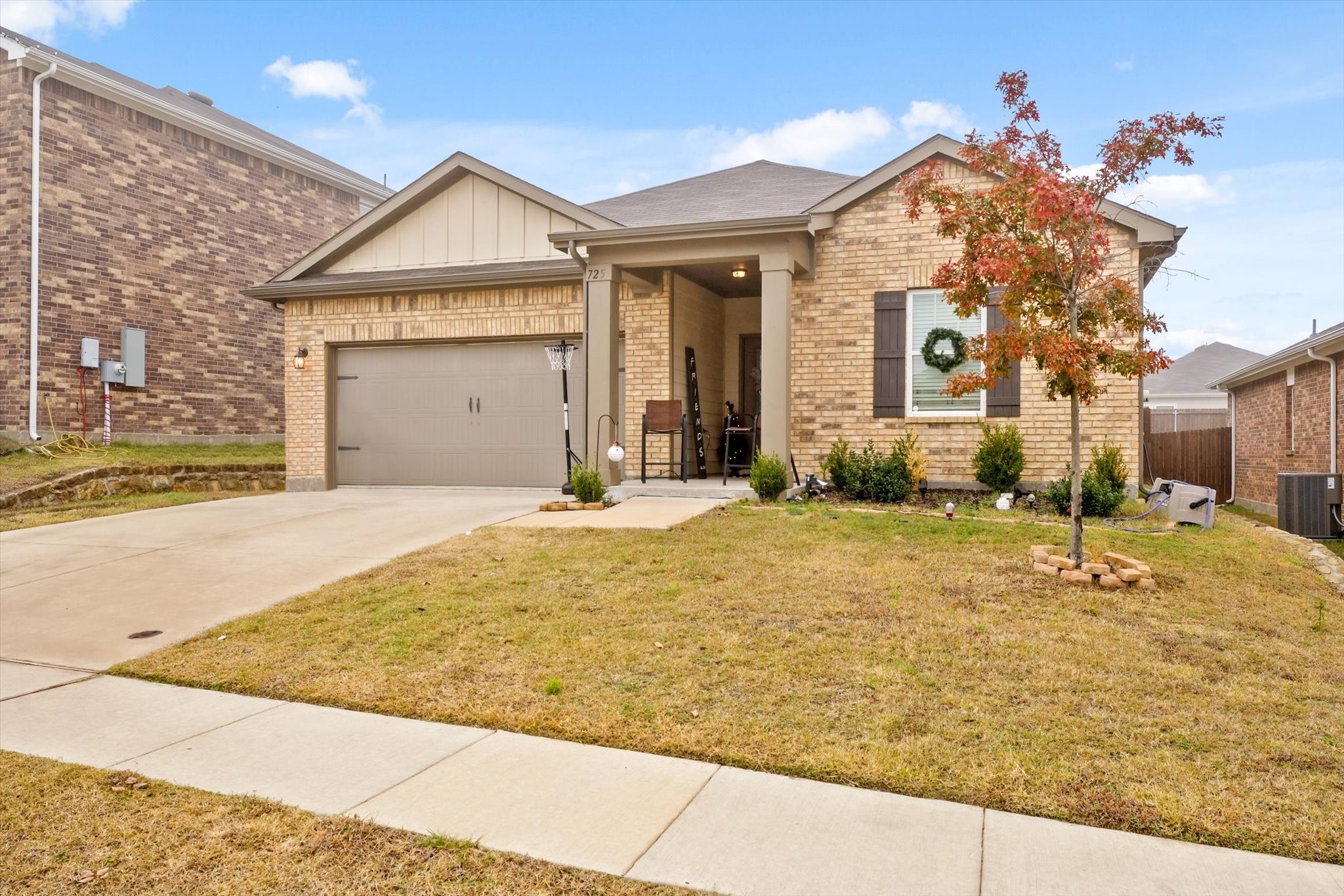 725 Peach Tree Lane