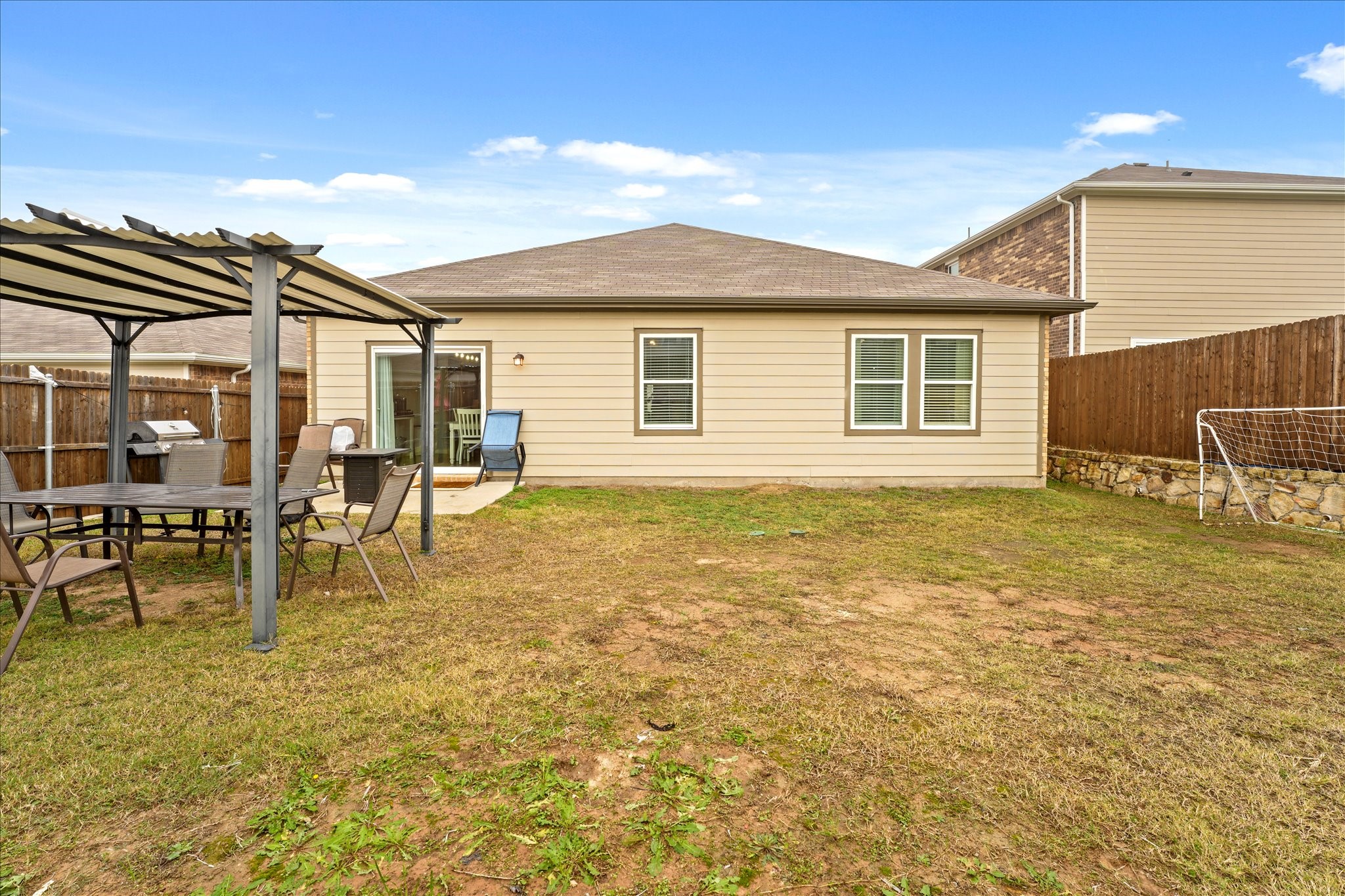 725 Peach Tree Lane