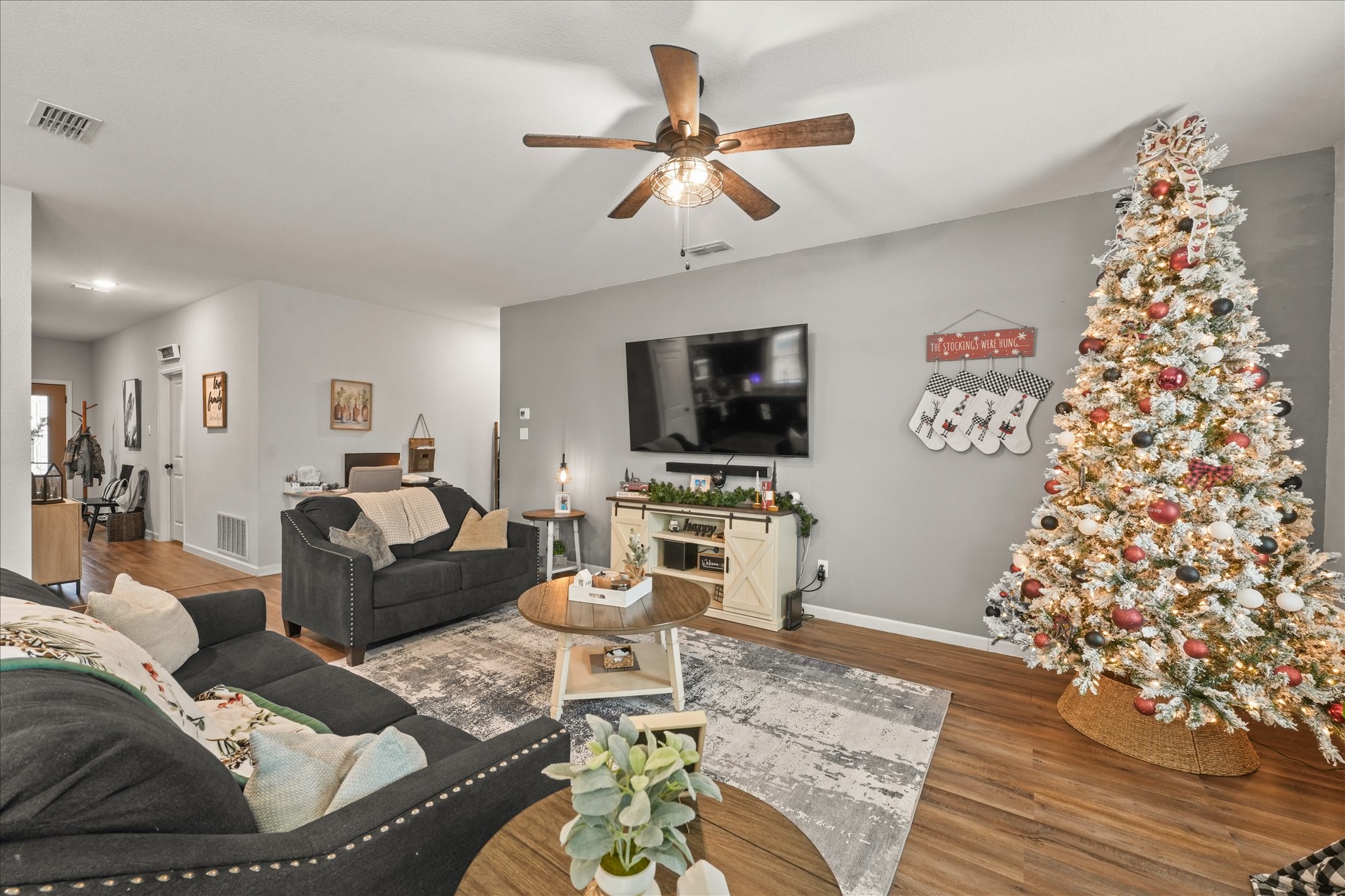 725 Peach Tree Lane