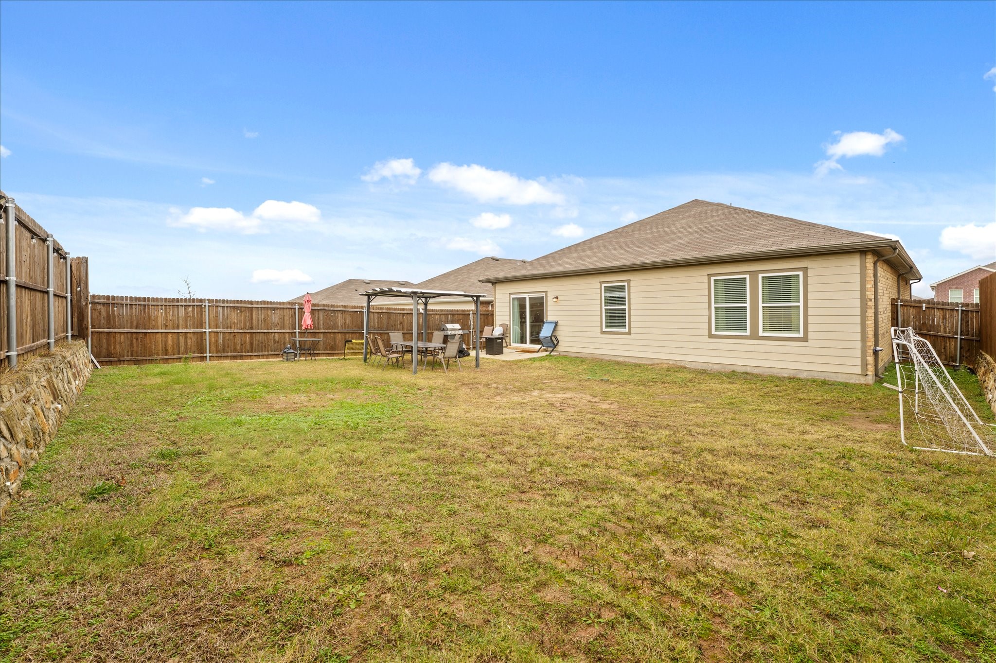 725 Peach Tree Lane