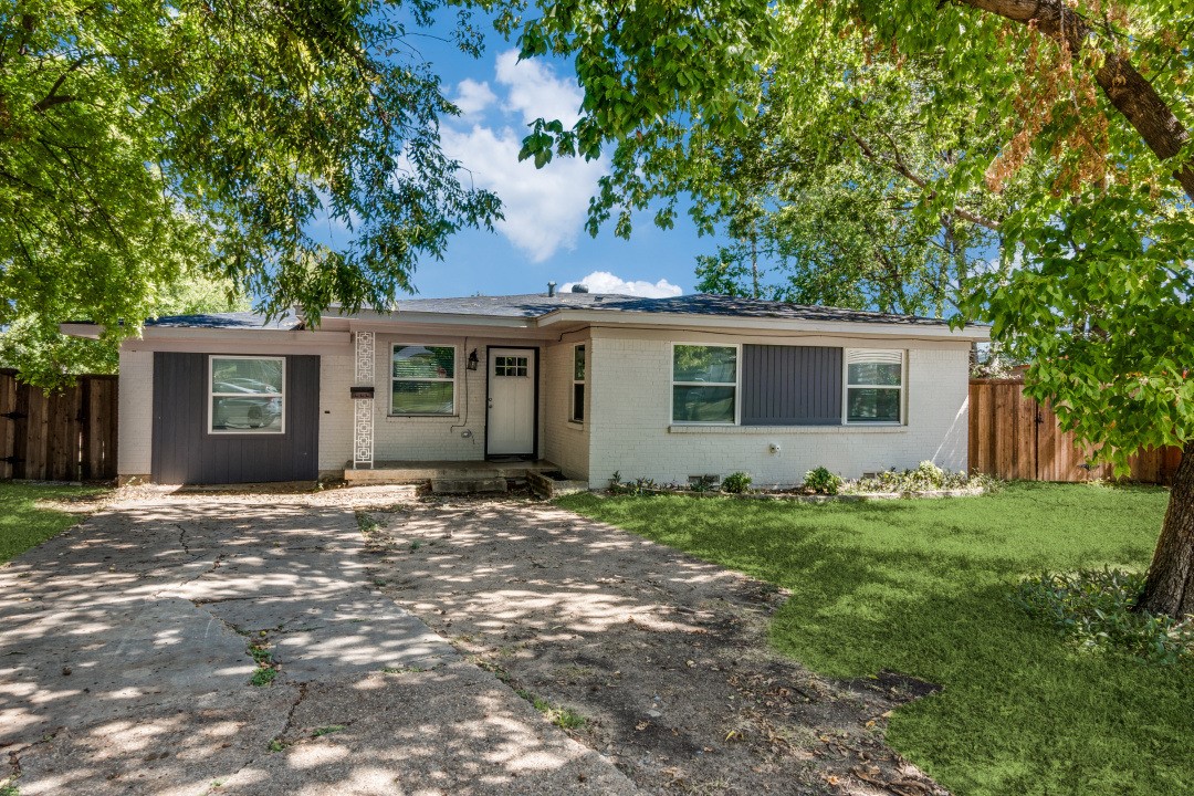 2810 Tealford Drive