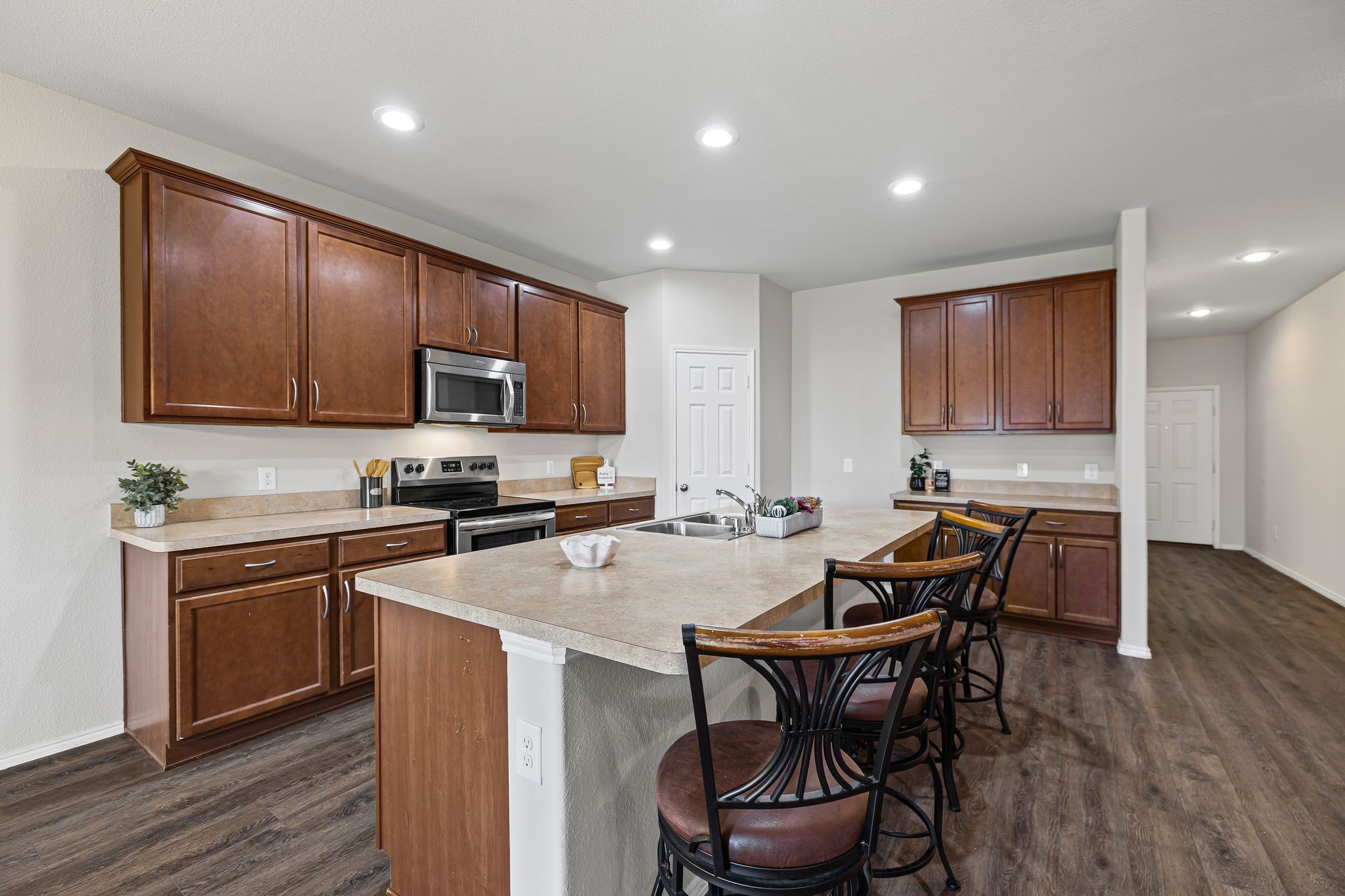 8921 Puerto Vista Drive