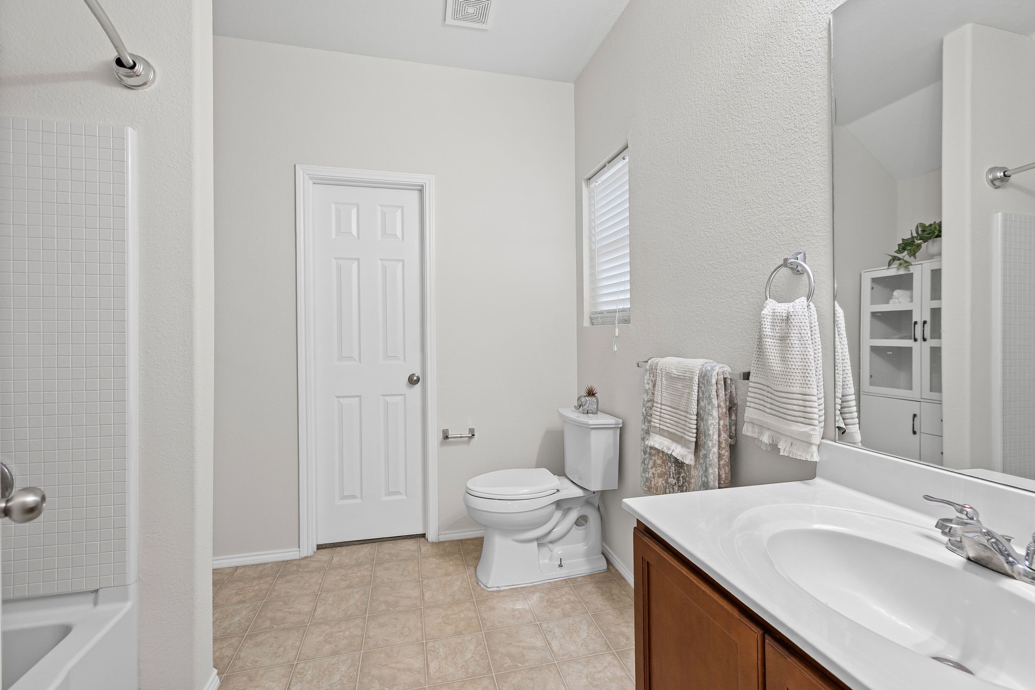 8921 Puerto Vista Drive