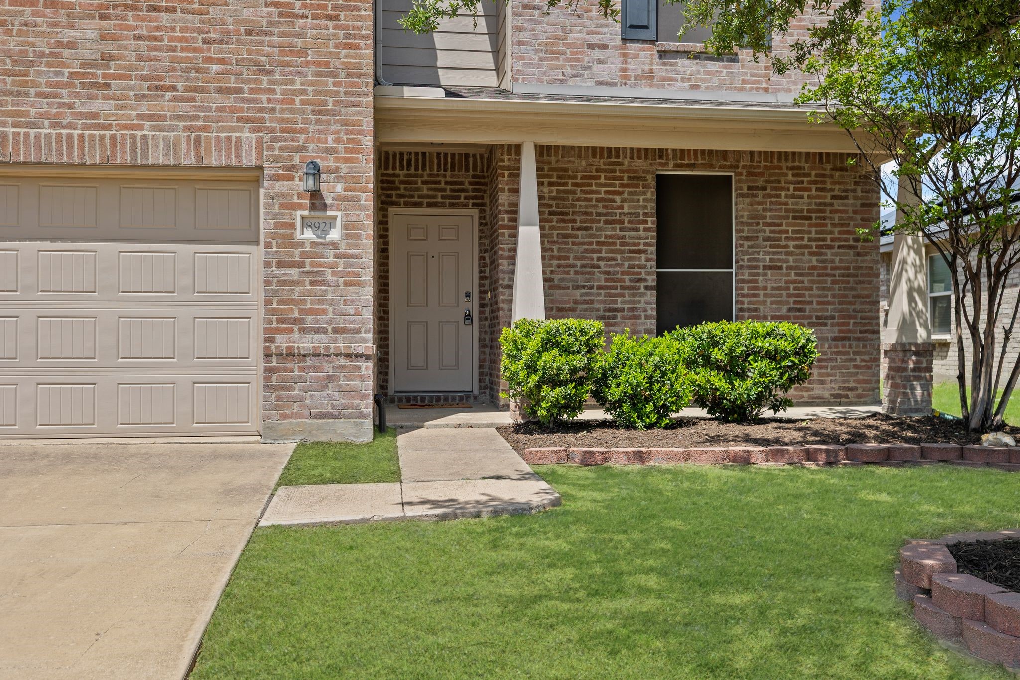 8921 Puerto Vista Drive