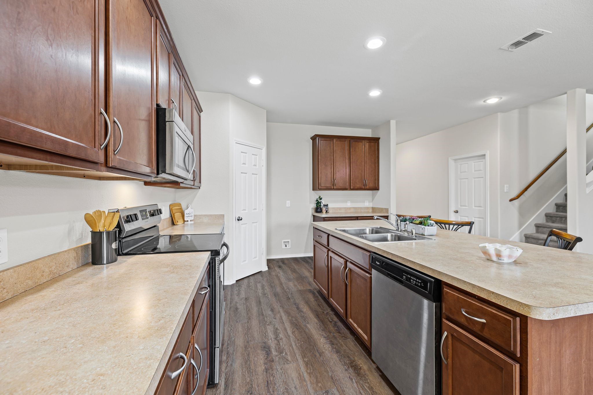 8921 Puerto Vista Drive
