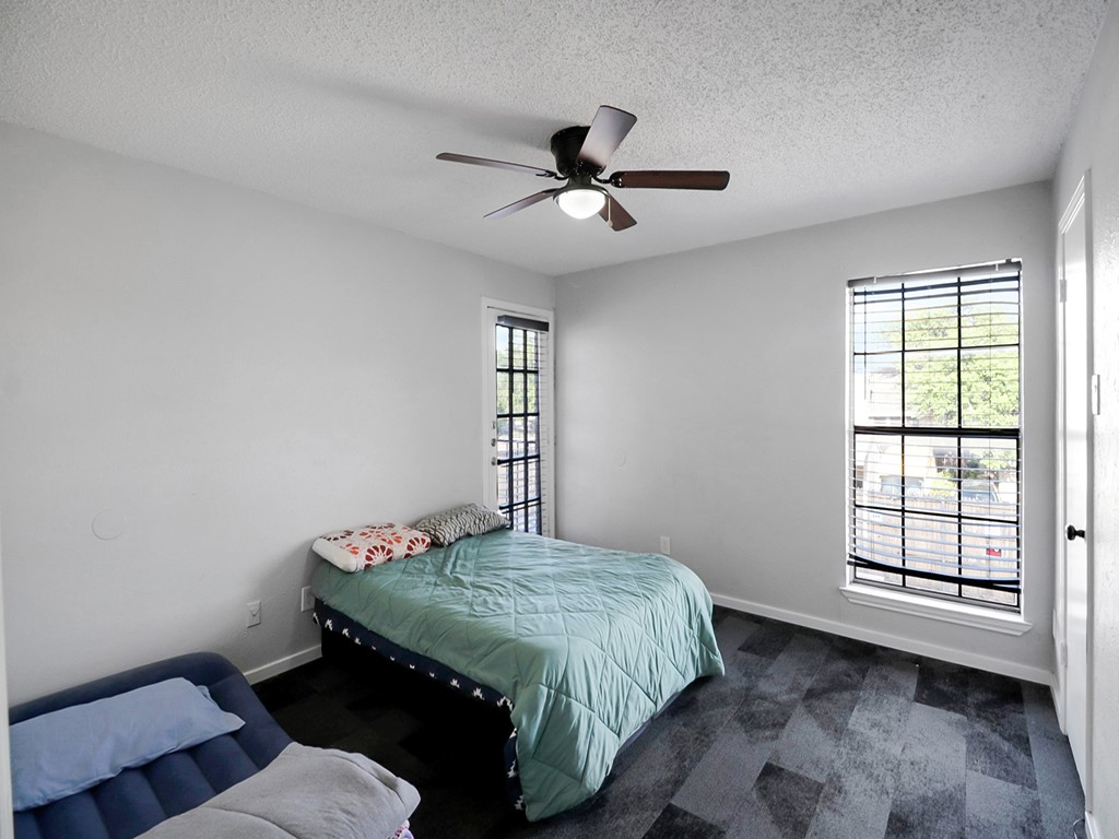 9520 Royal Lane 210