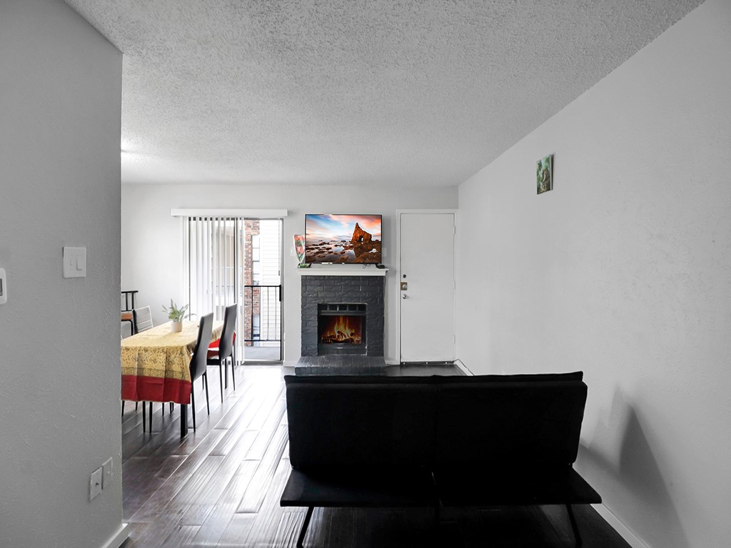 9520 Royal Lane 210