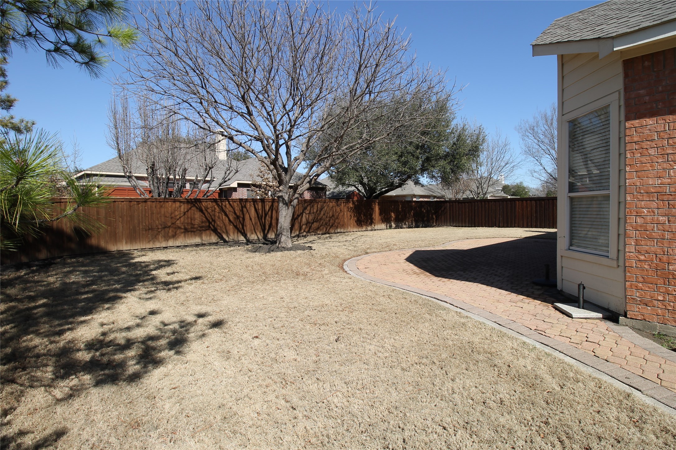 1416 Old Oak Trail