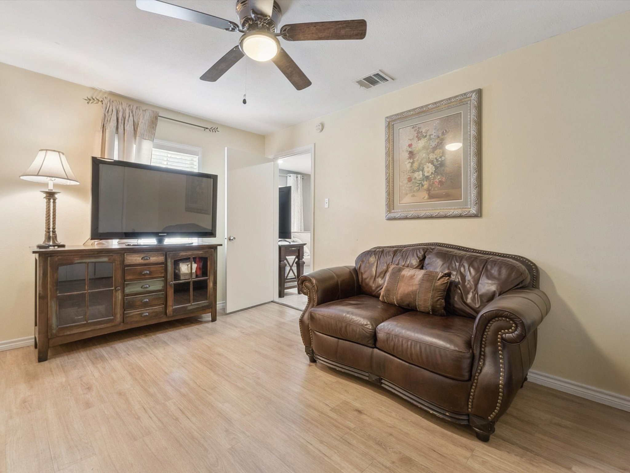 2515 Roanoke Avenue