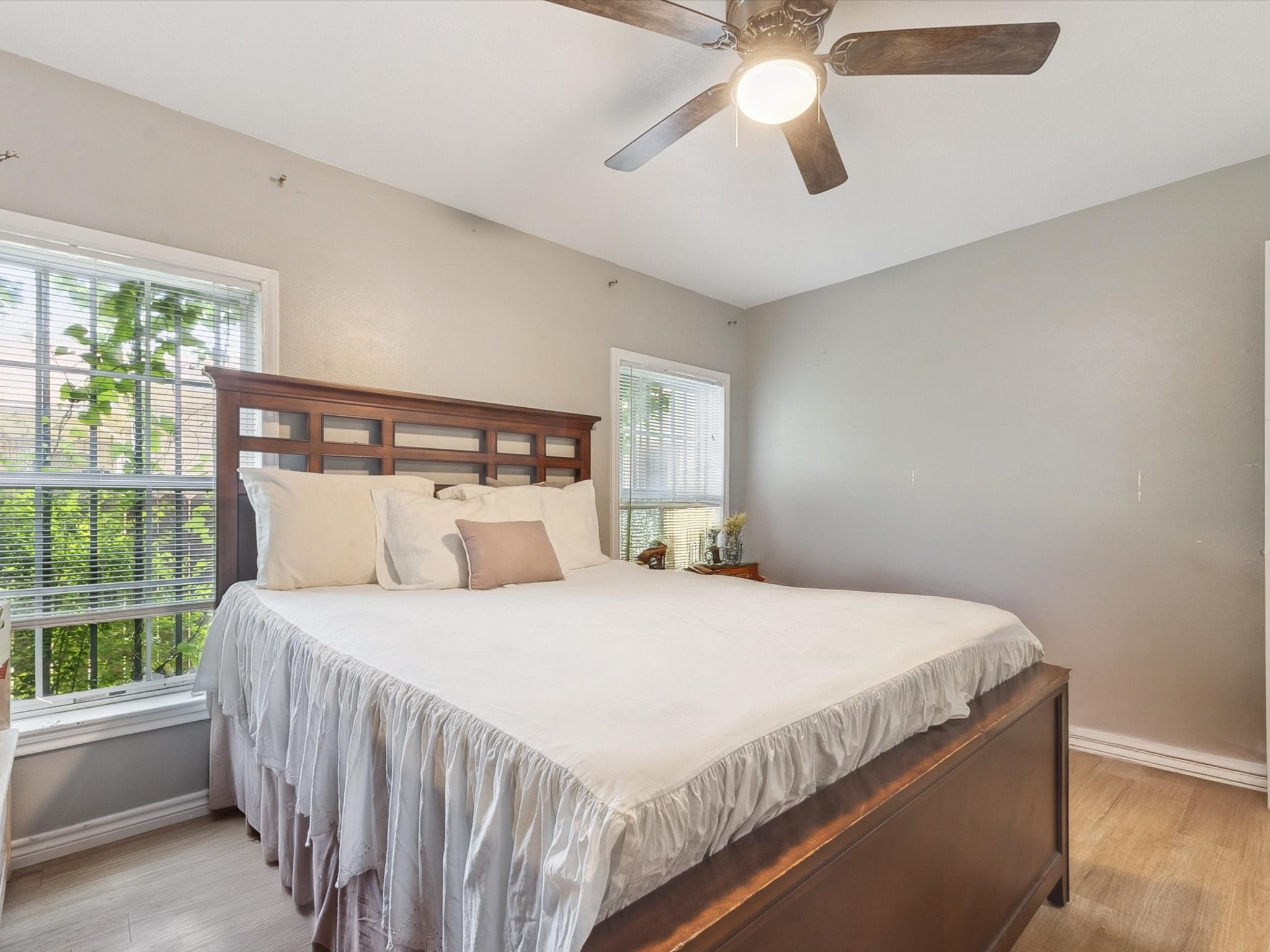 2515 Roanoke Avenue
