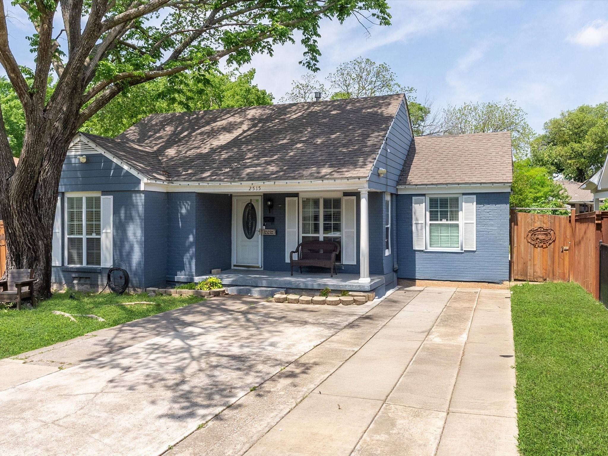 2515 Roanoke Avenue