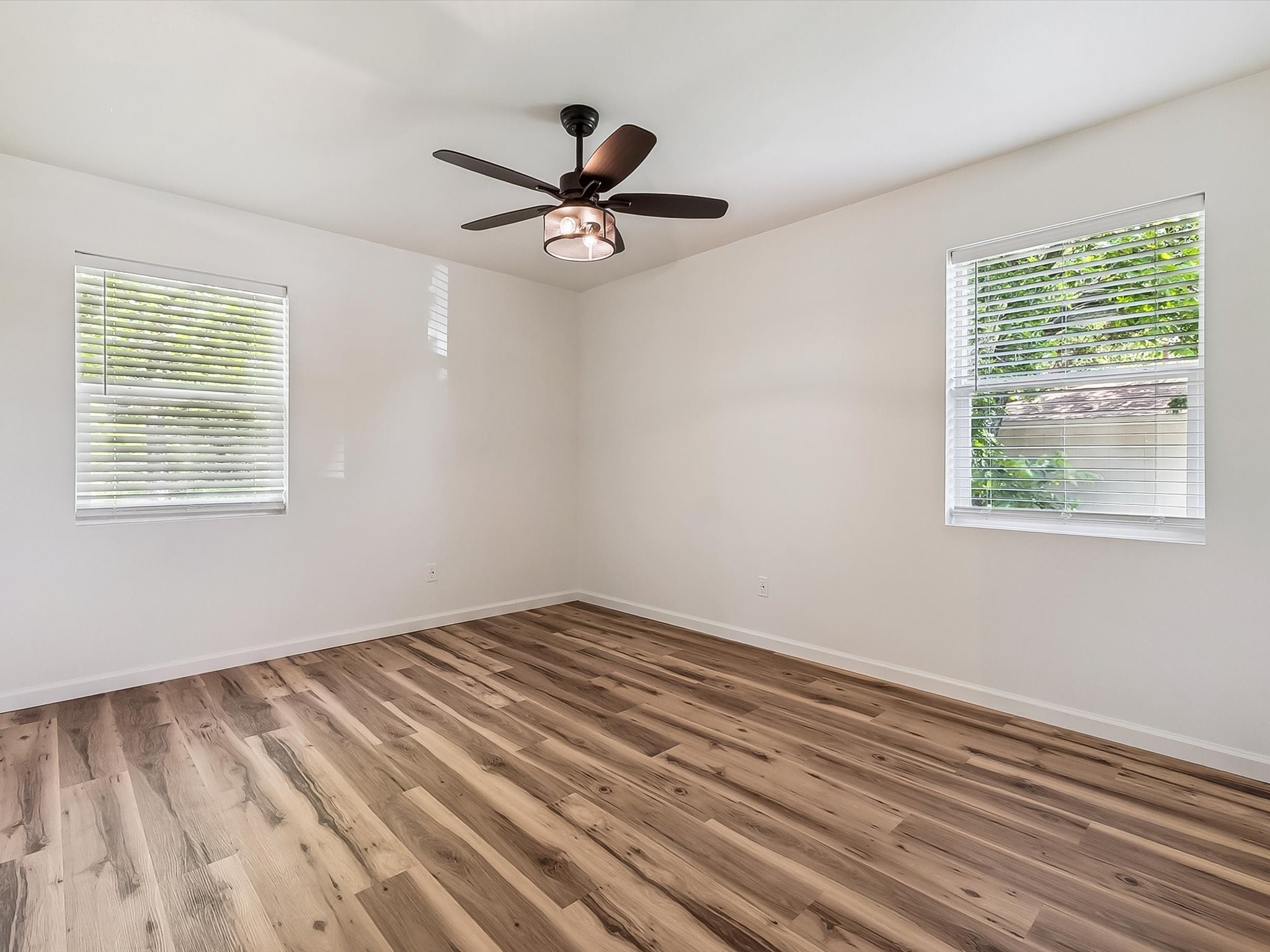 739 Lakeside Drive