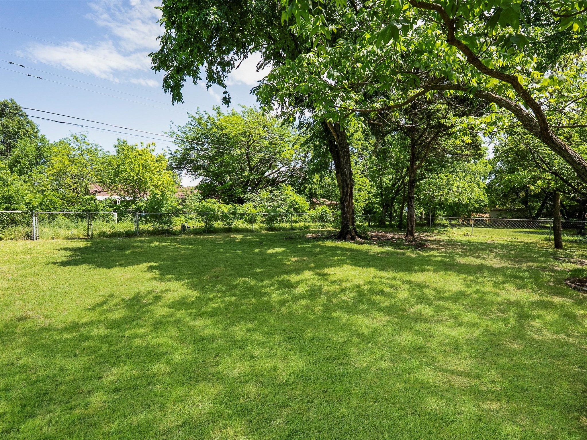 739 Lakeside Drive