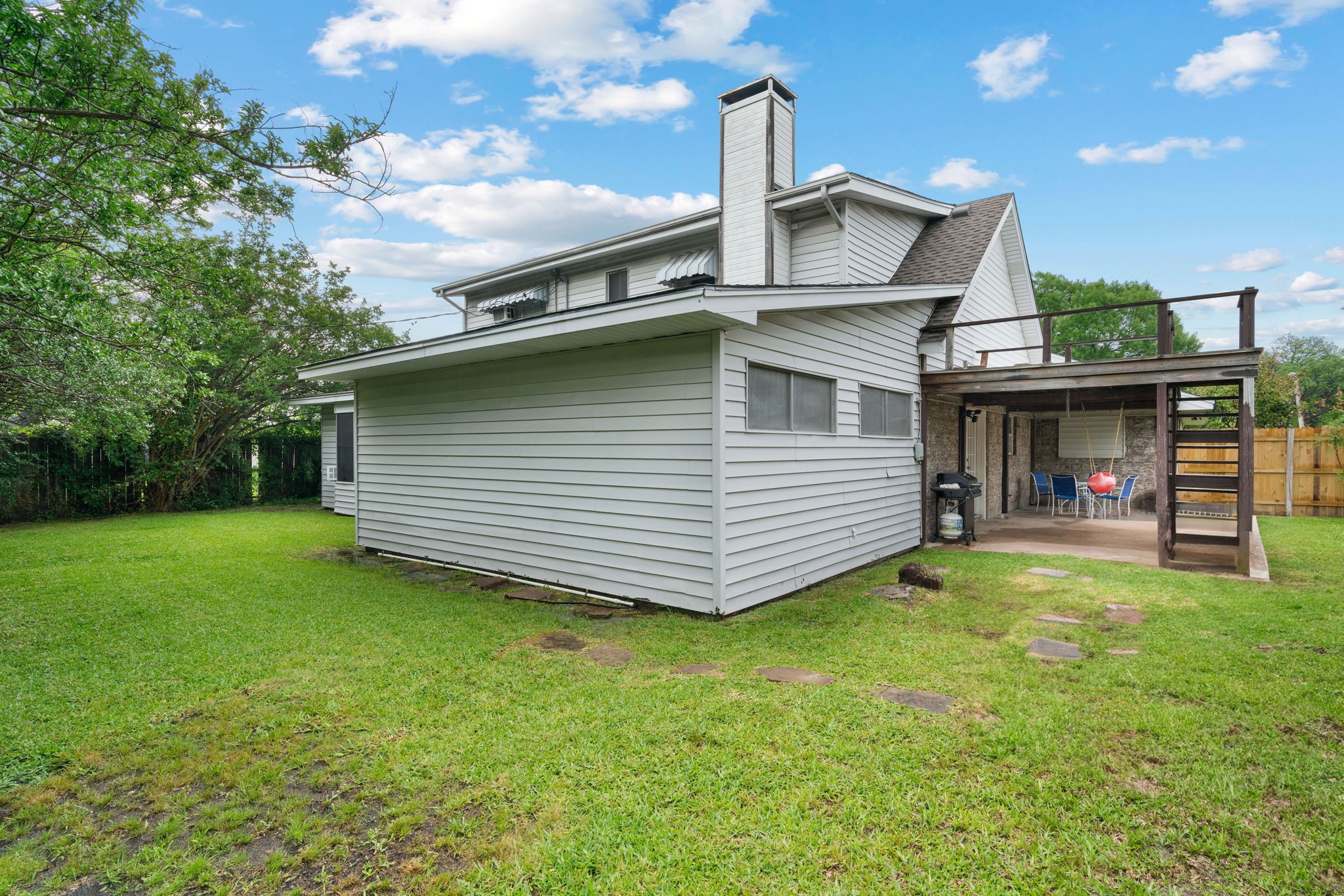 6409 Buena Vista Drive