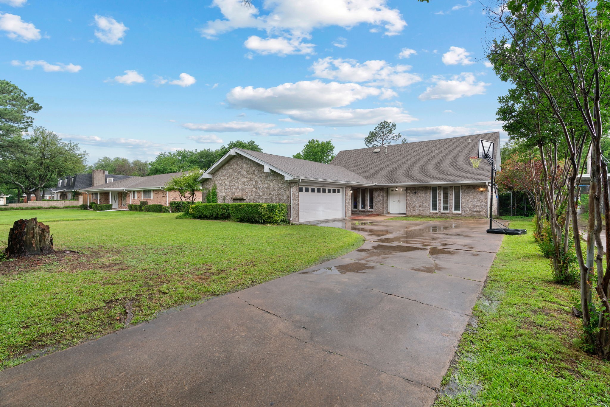 6409 Buena Vista Drive