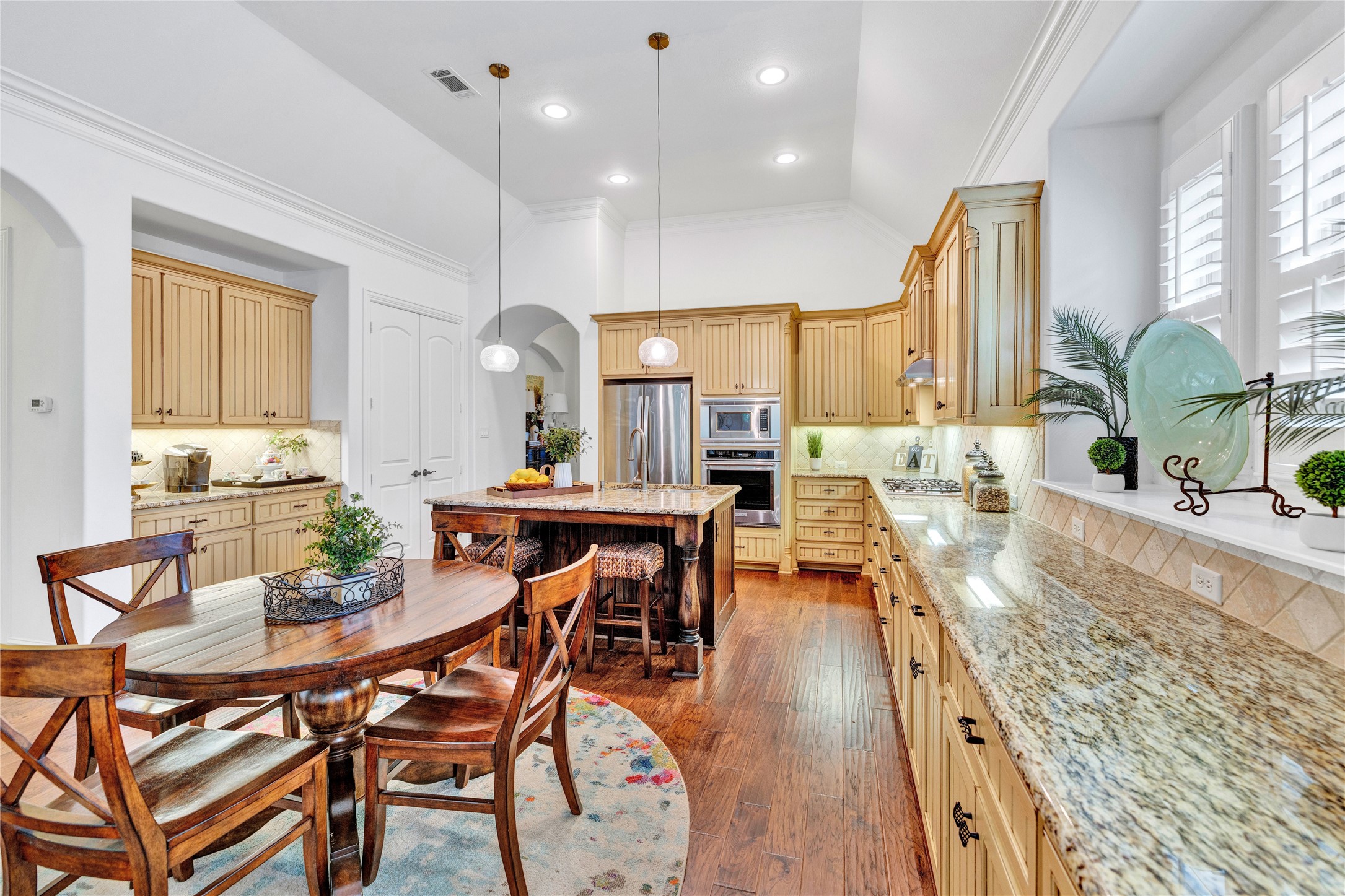 4713 Trevor Trail
