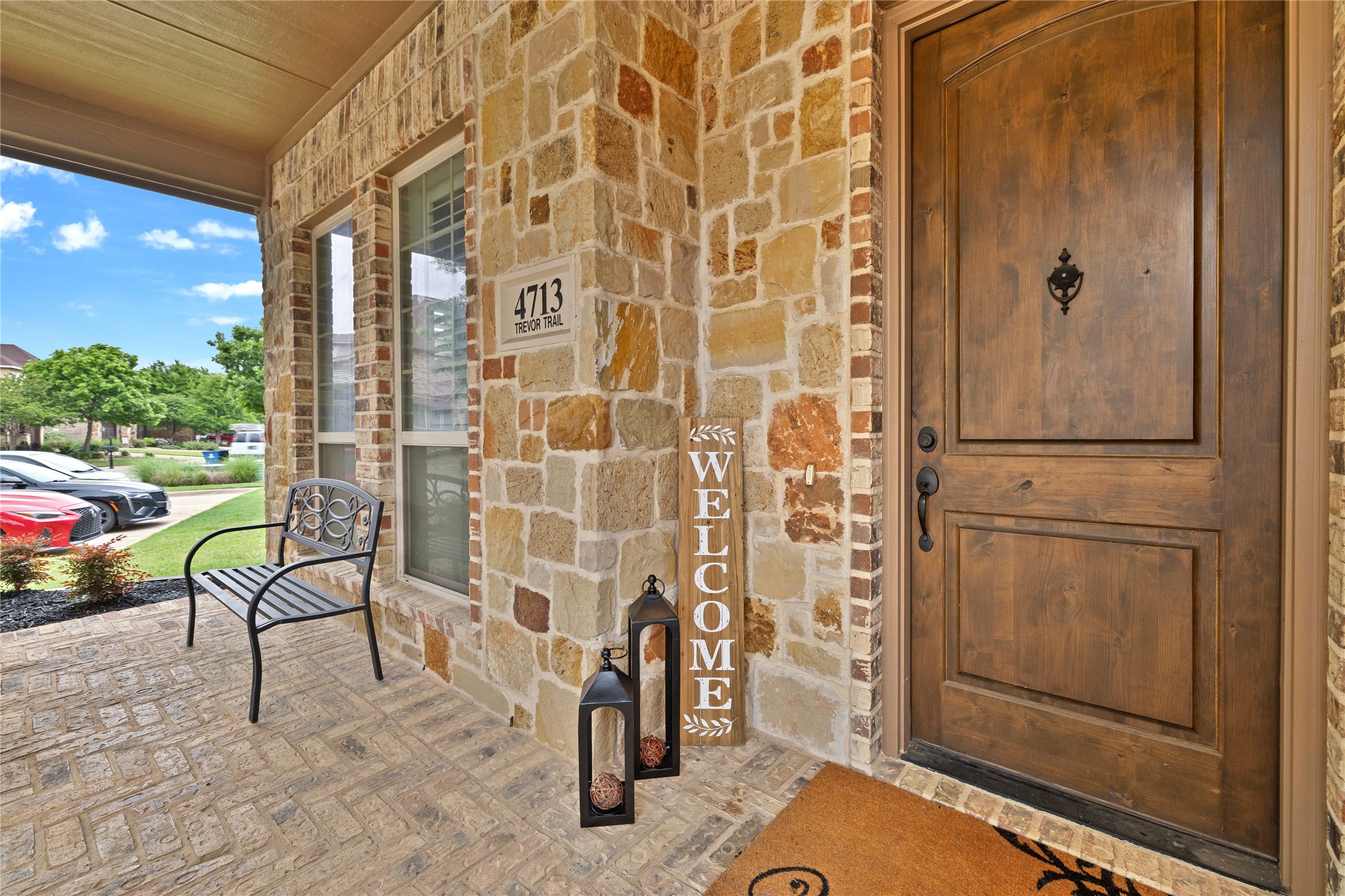 4713 Trevor Trail