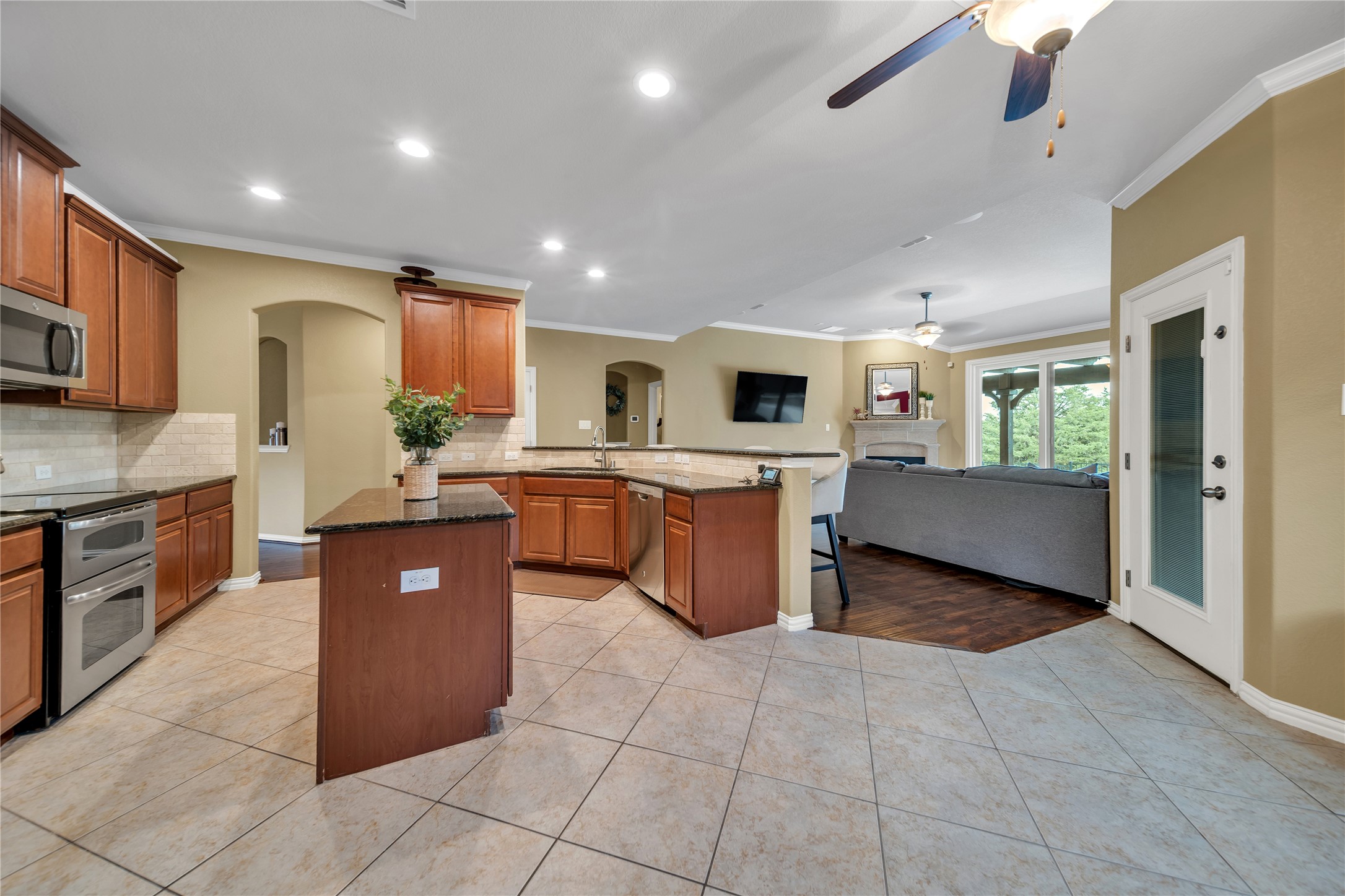 186 Balfour Drive