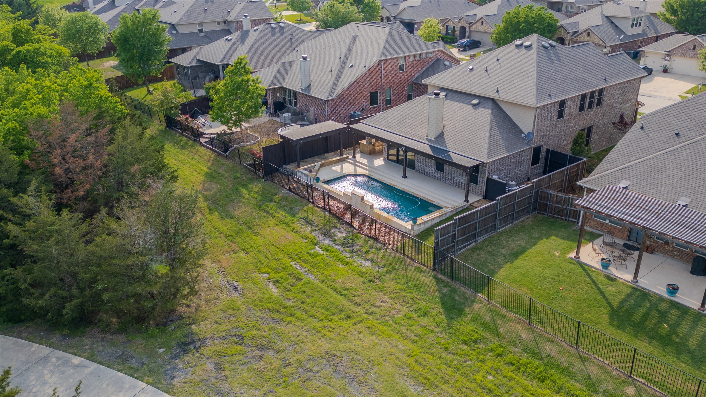 186 Balfour Drive