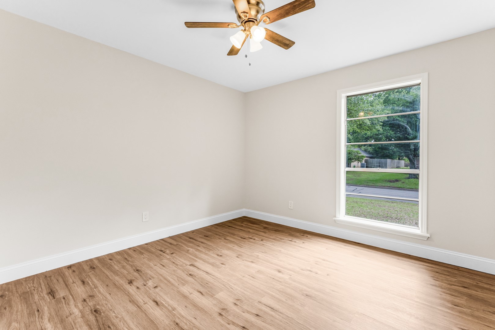 1004 Meridith Drive