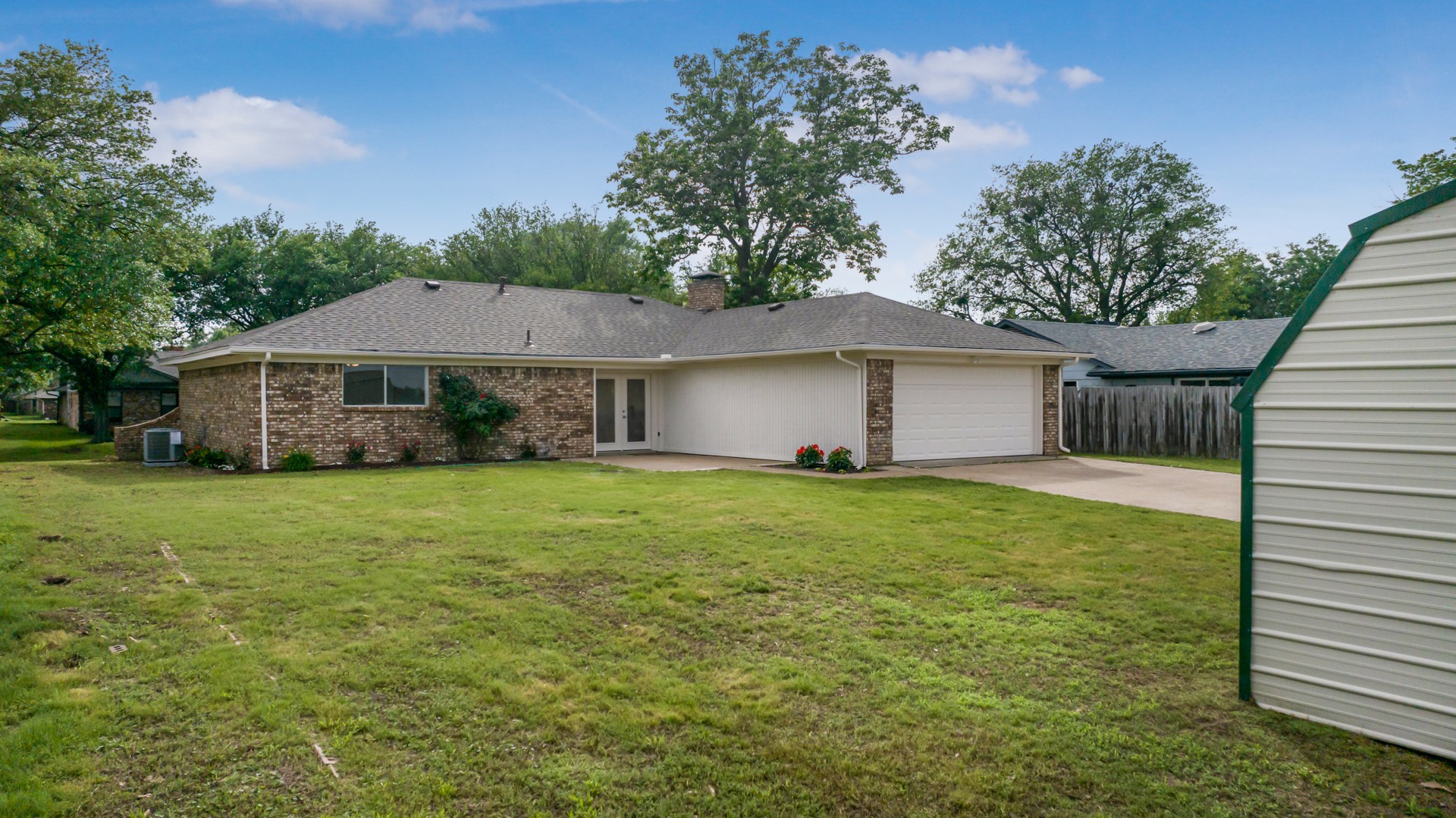 1004 Meridith Drive