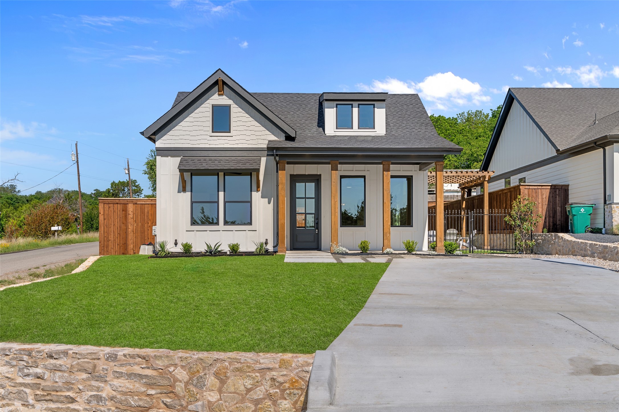 912 Tree Drive