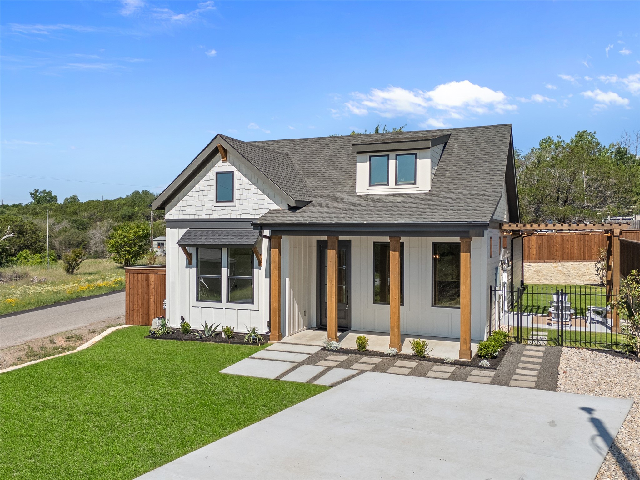 912 Tree Drive