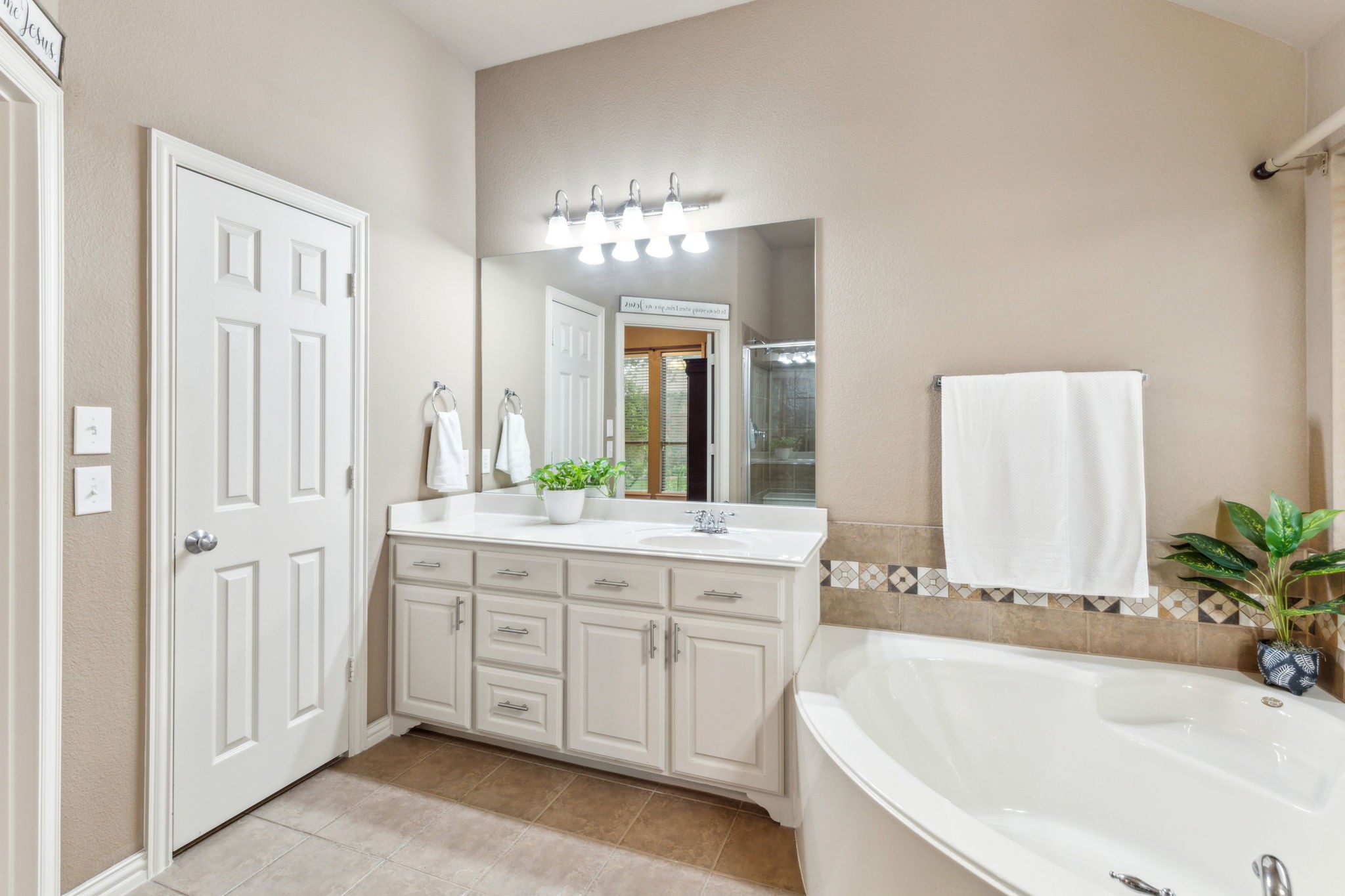 1209 Canyon Wren Drive