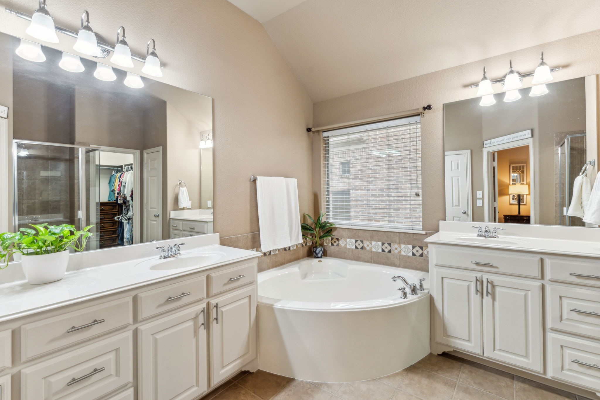 1209 Canyon Wren Drive
