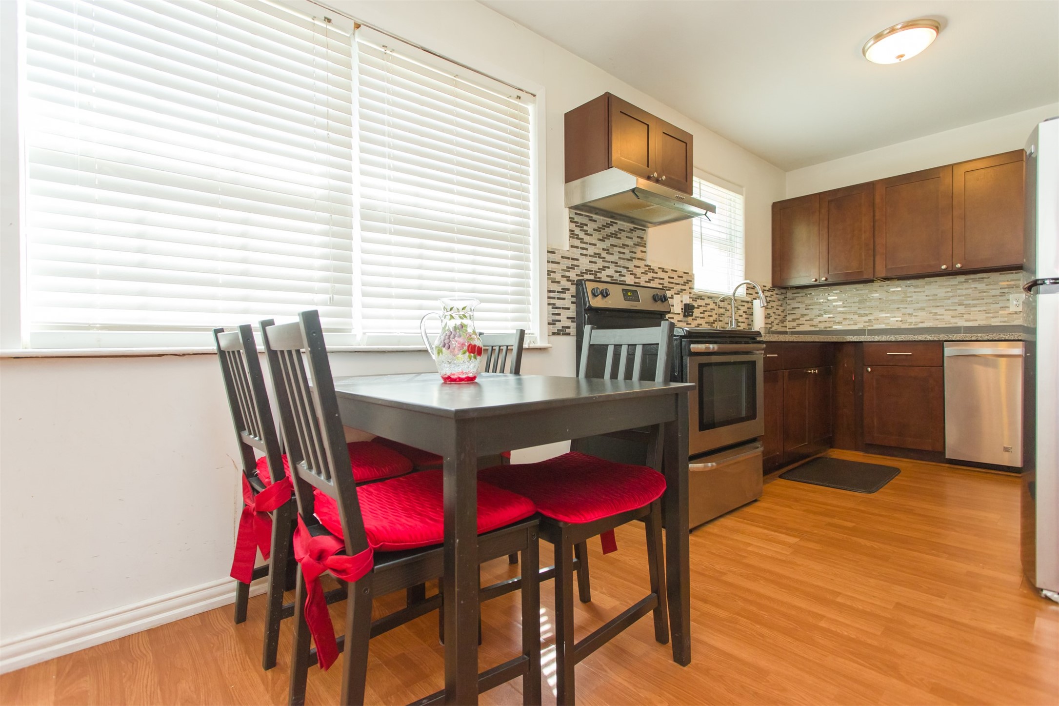 4712 Laurel Lane