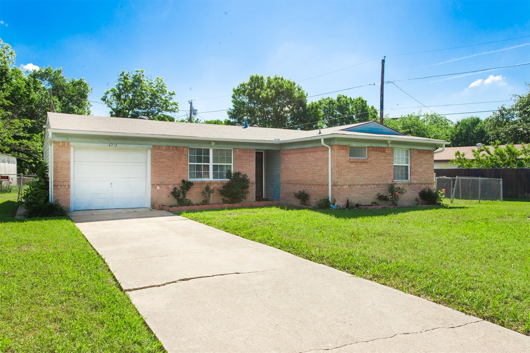 4712 Laurel Lane