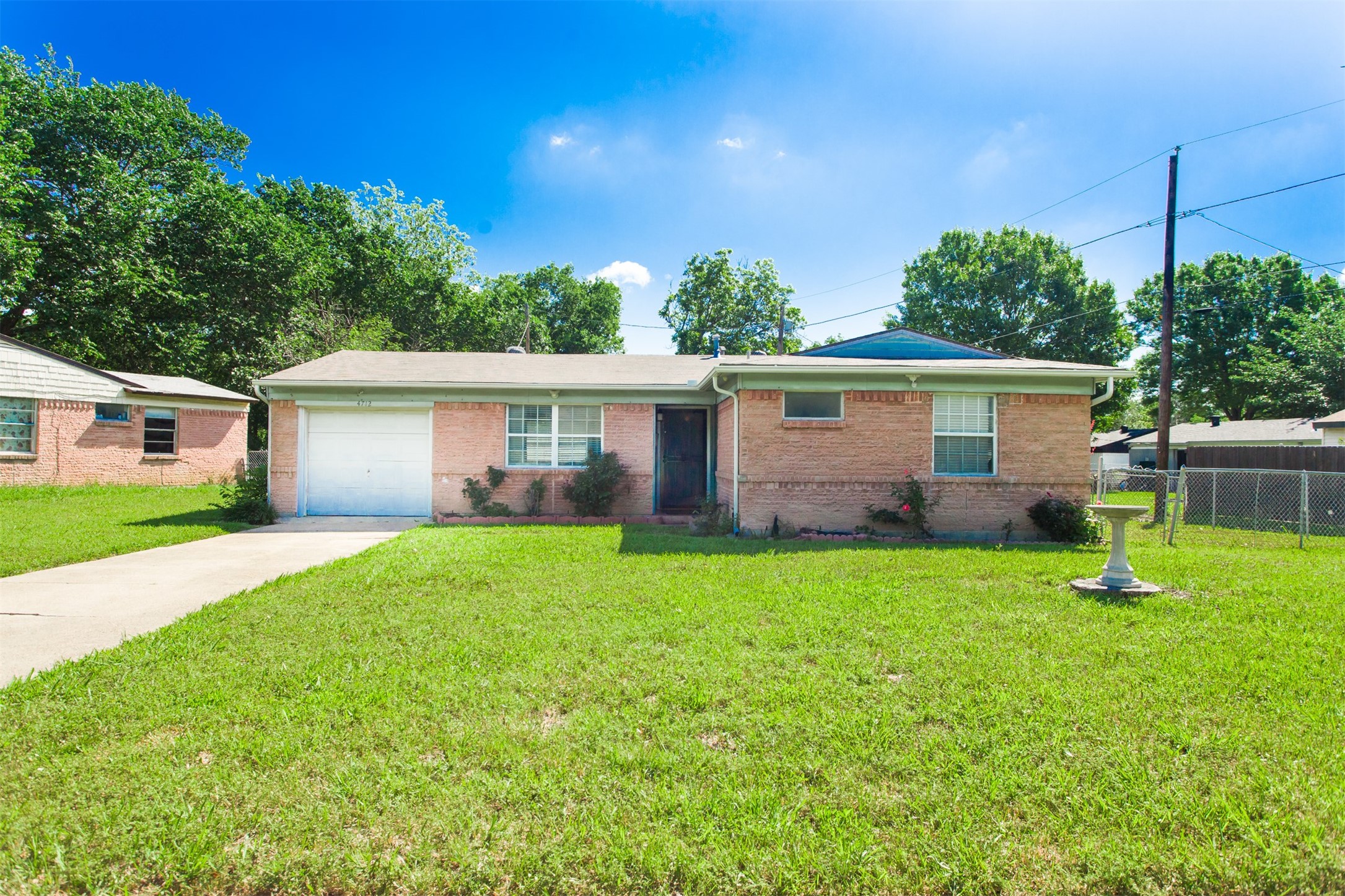 4712 Laurel Lane
