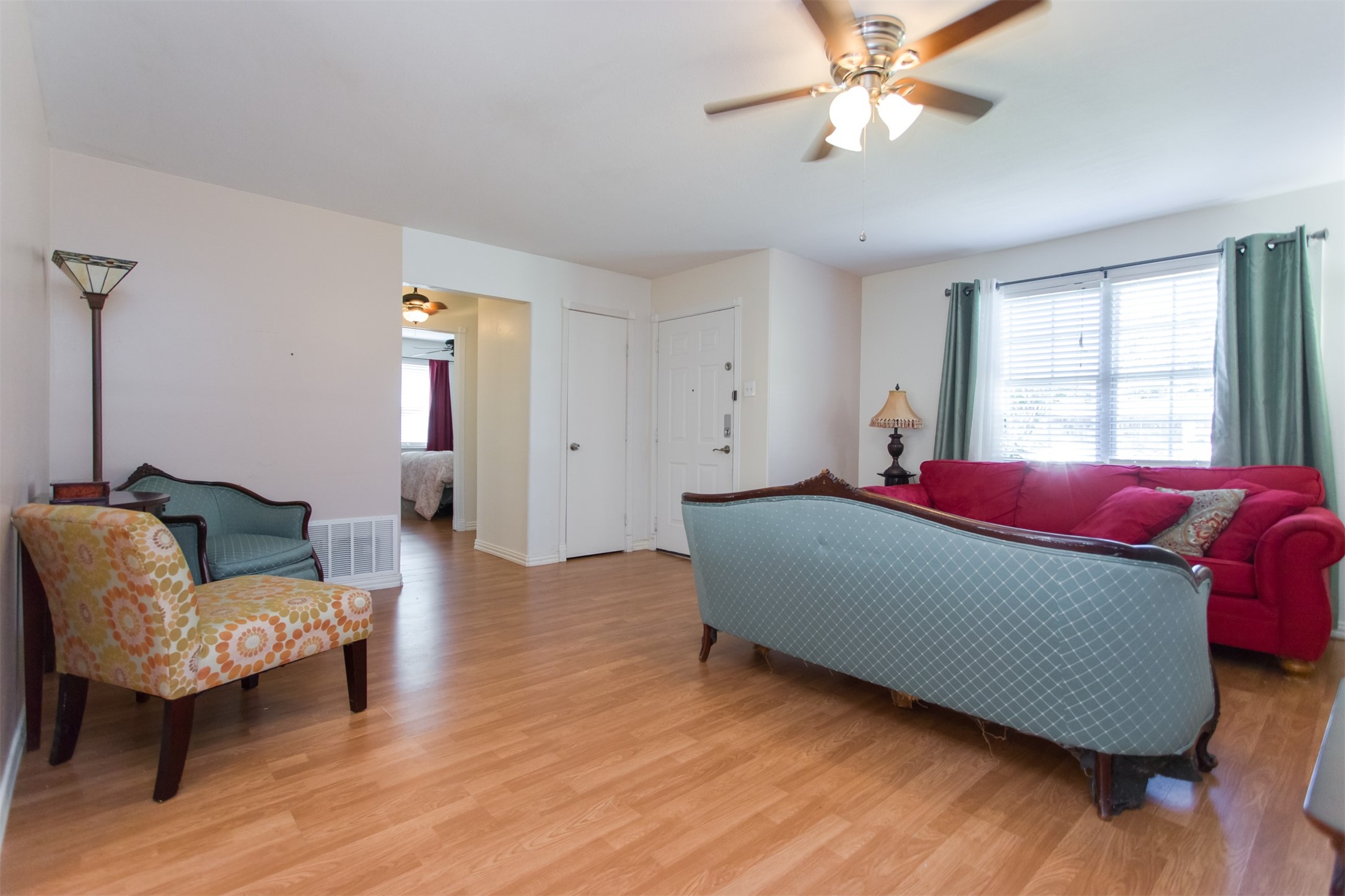 4712 Laurel Lane