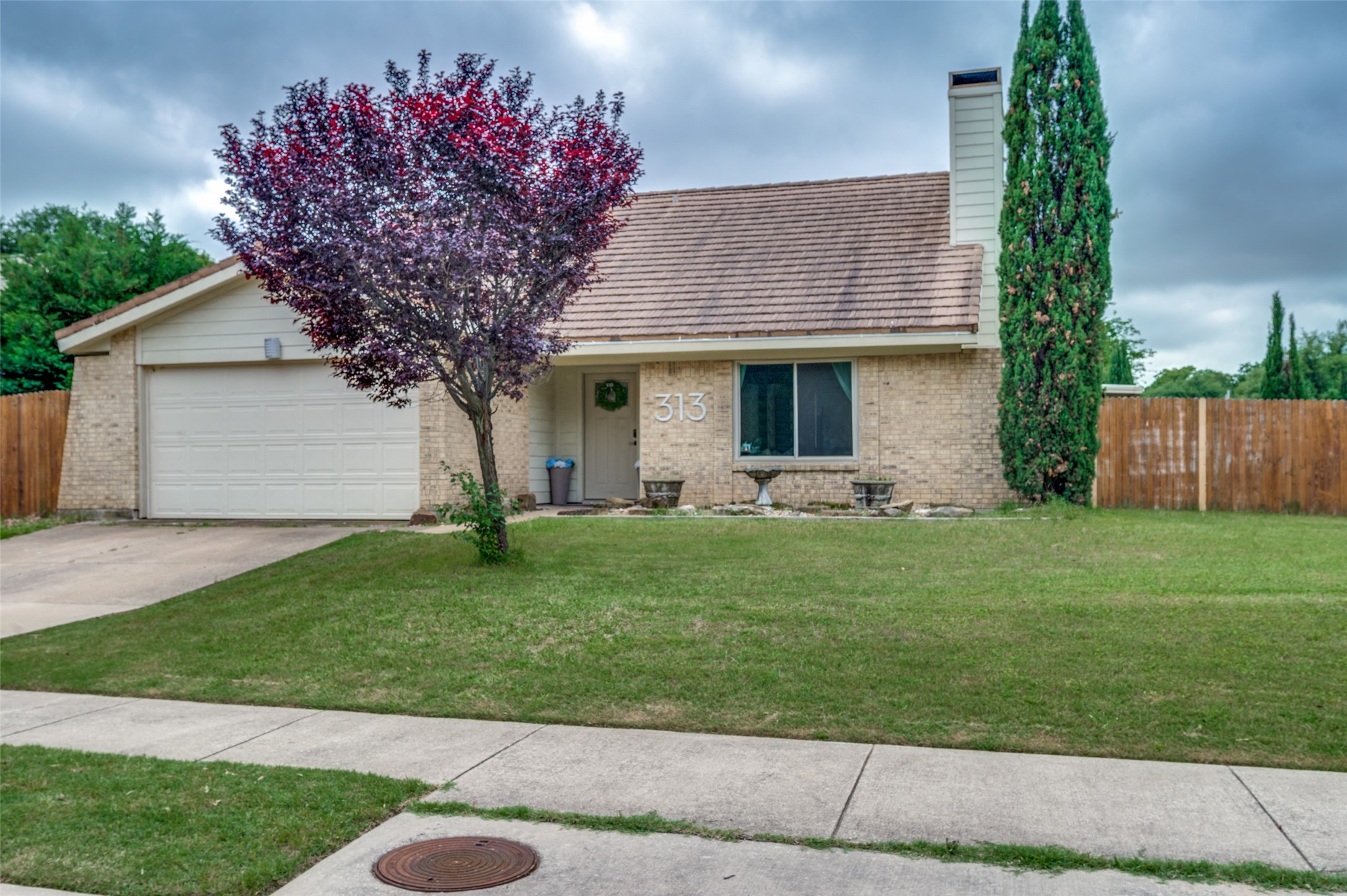 313 W Ash Lane