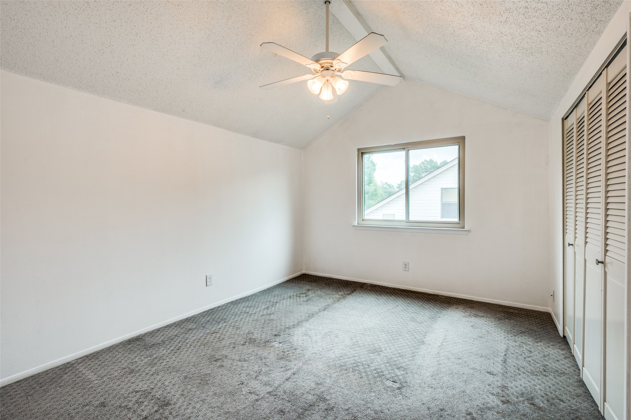 313 W Ash Lane