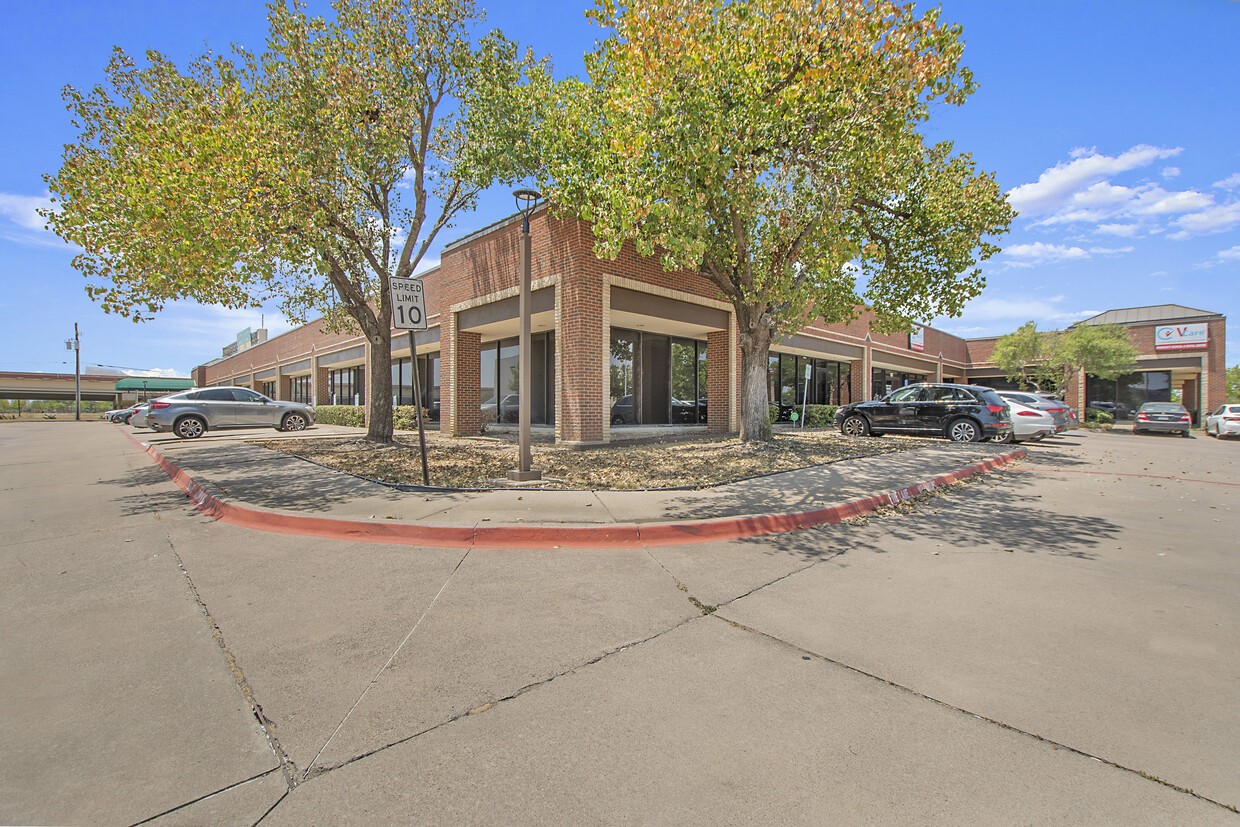 1445 Mac Arthur Drive 150