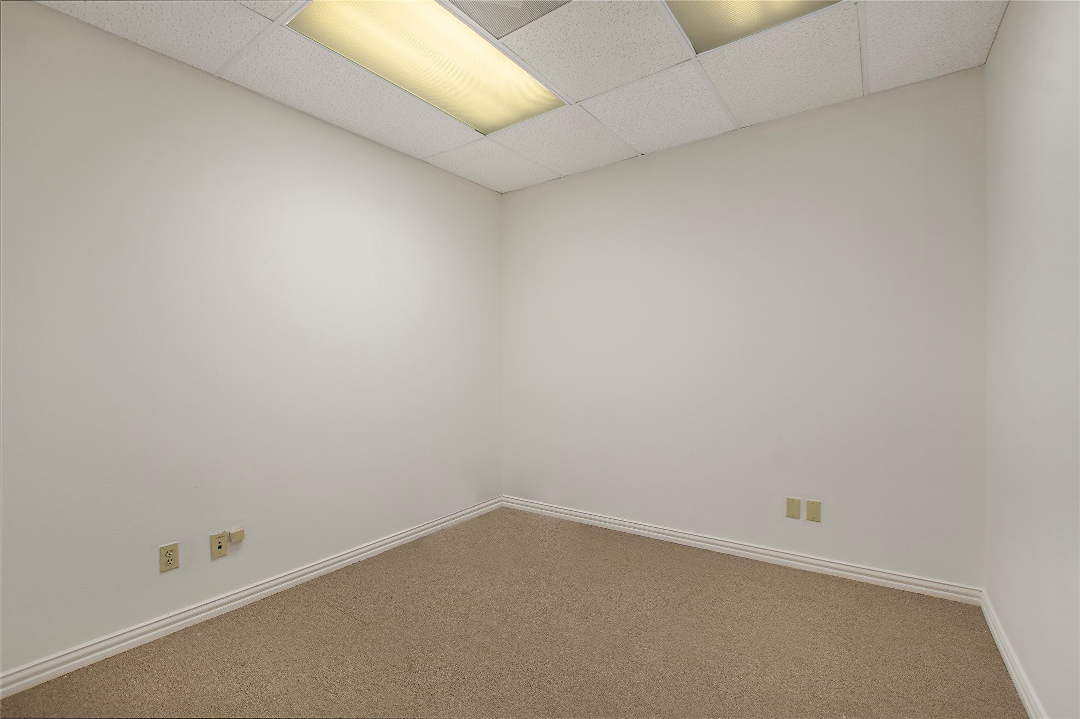 1445 Mac Arthur Drive 102