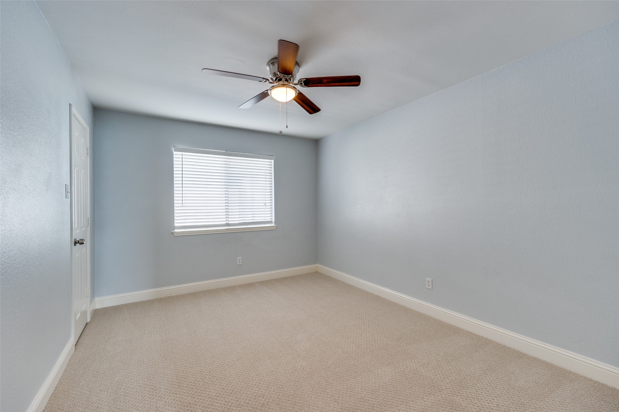 1115 Holly Drive